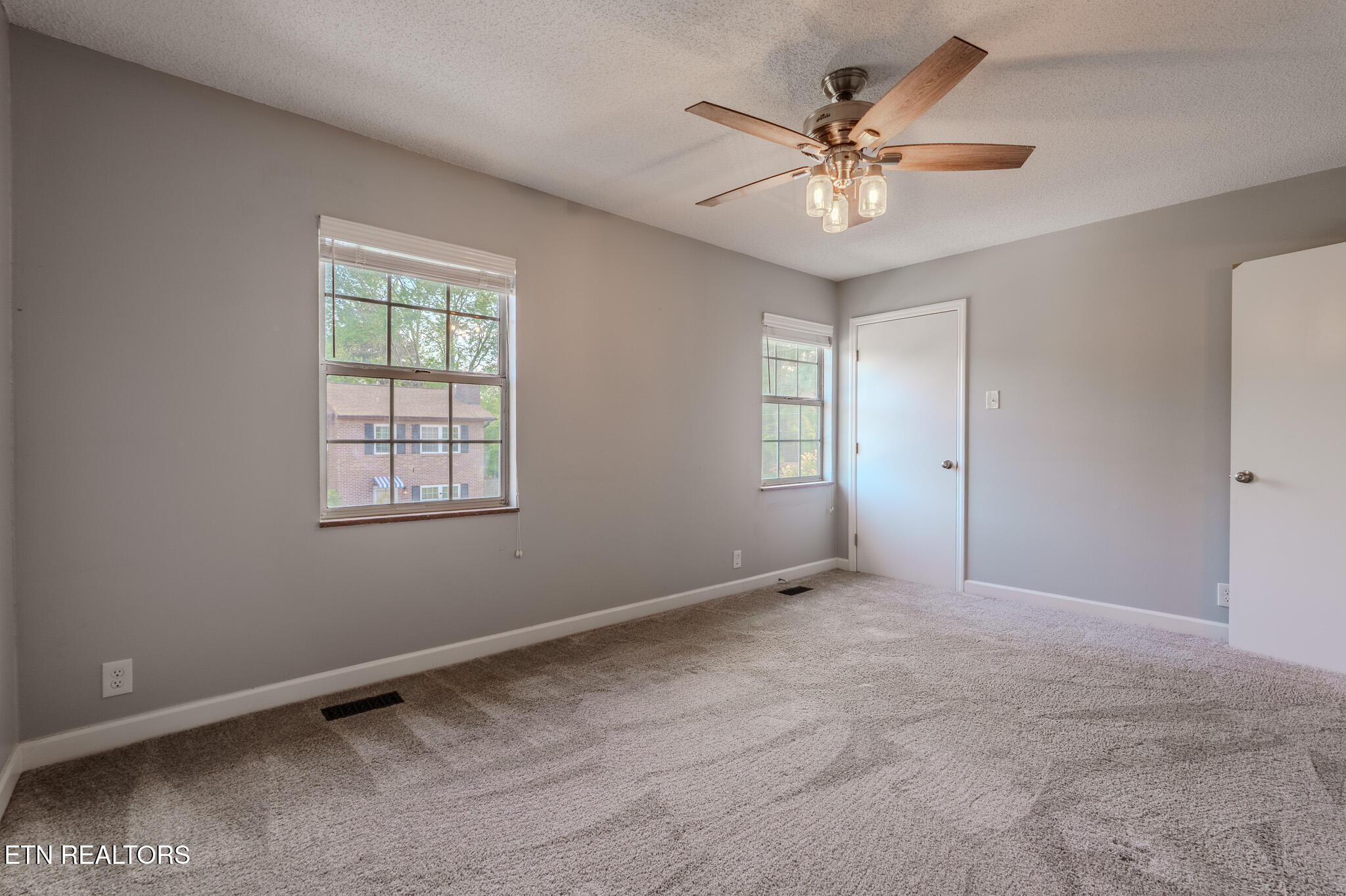 1216 Crest Brook Drive Knoxville TN 37923