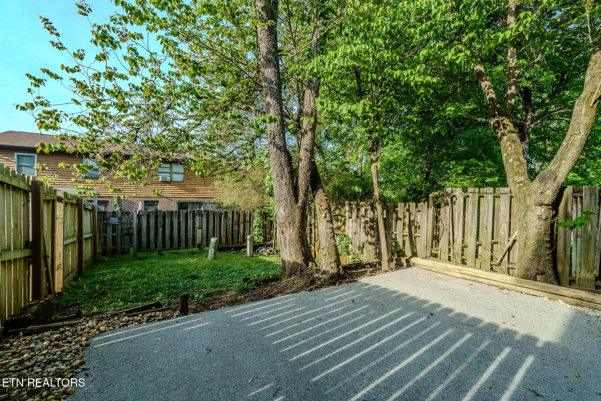 1216 Crest Brook Drive Knoxville TN 37923