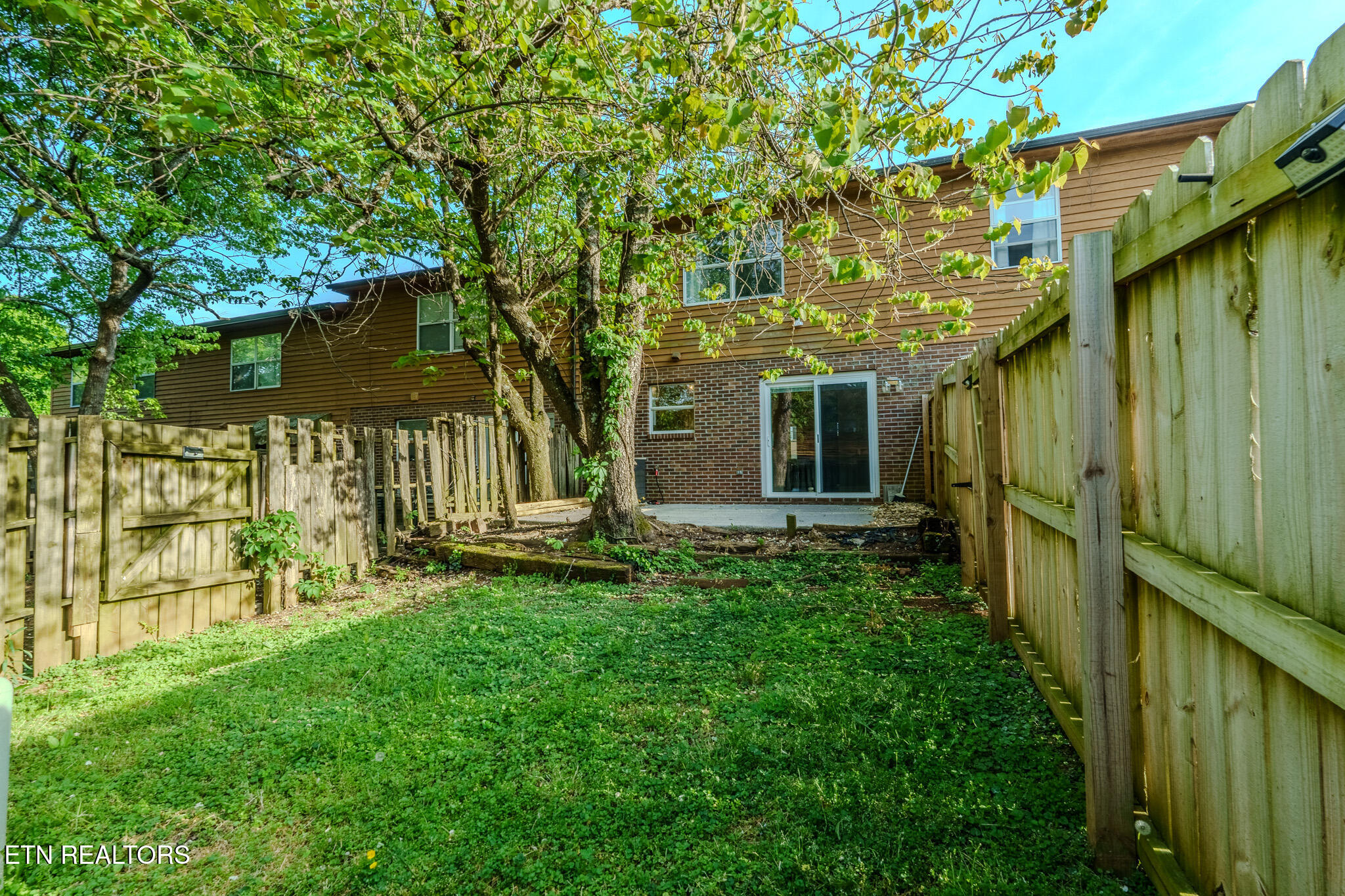 1216 Crest Brook Drive Knoxville TN 37923