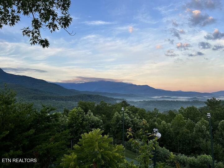 3710 Weber Road Gatlinburg TN 37738