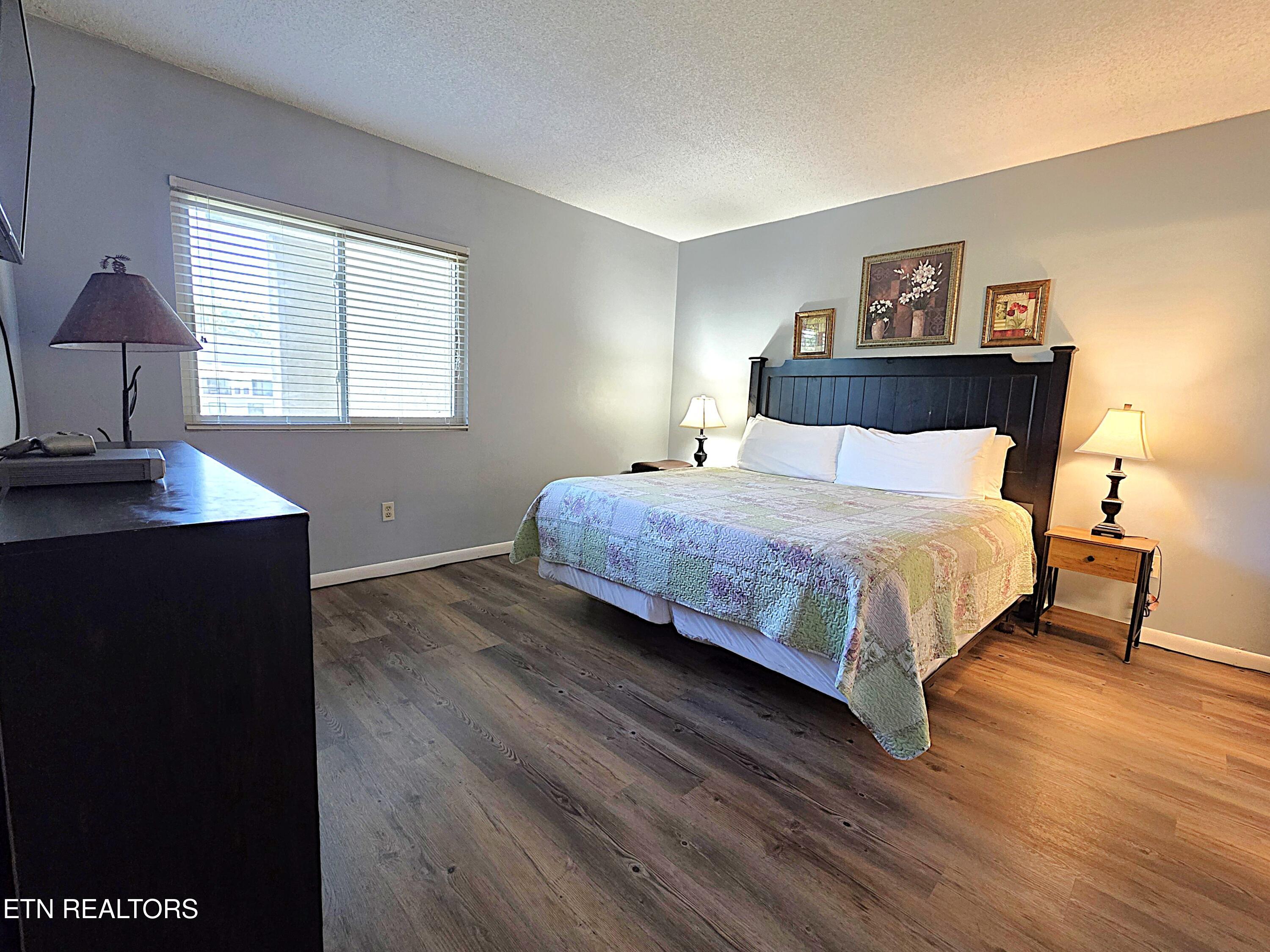 3215 N River Road Pigeon Forge TN 37863