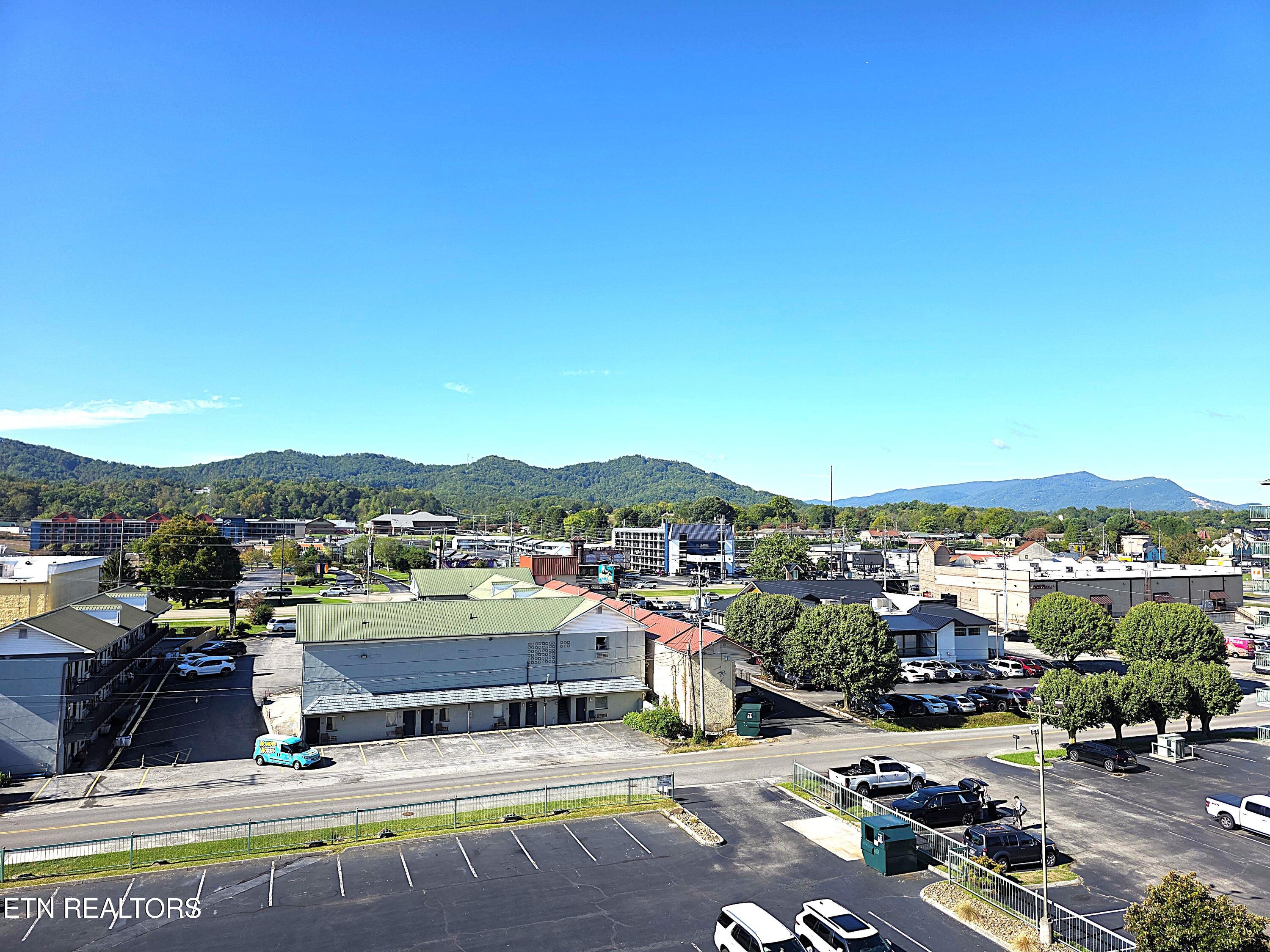 3215 N River Road Pigeon Forge TN 37863