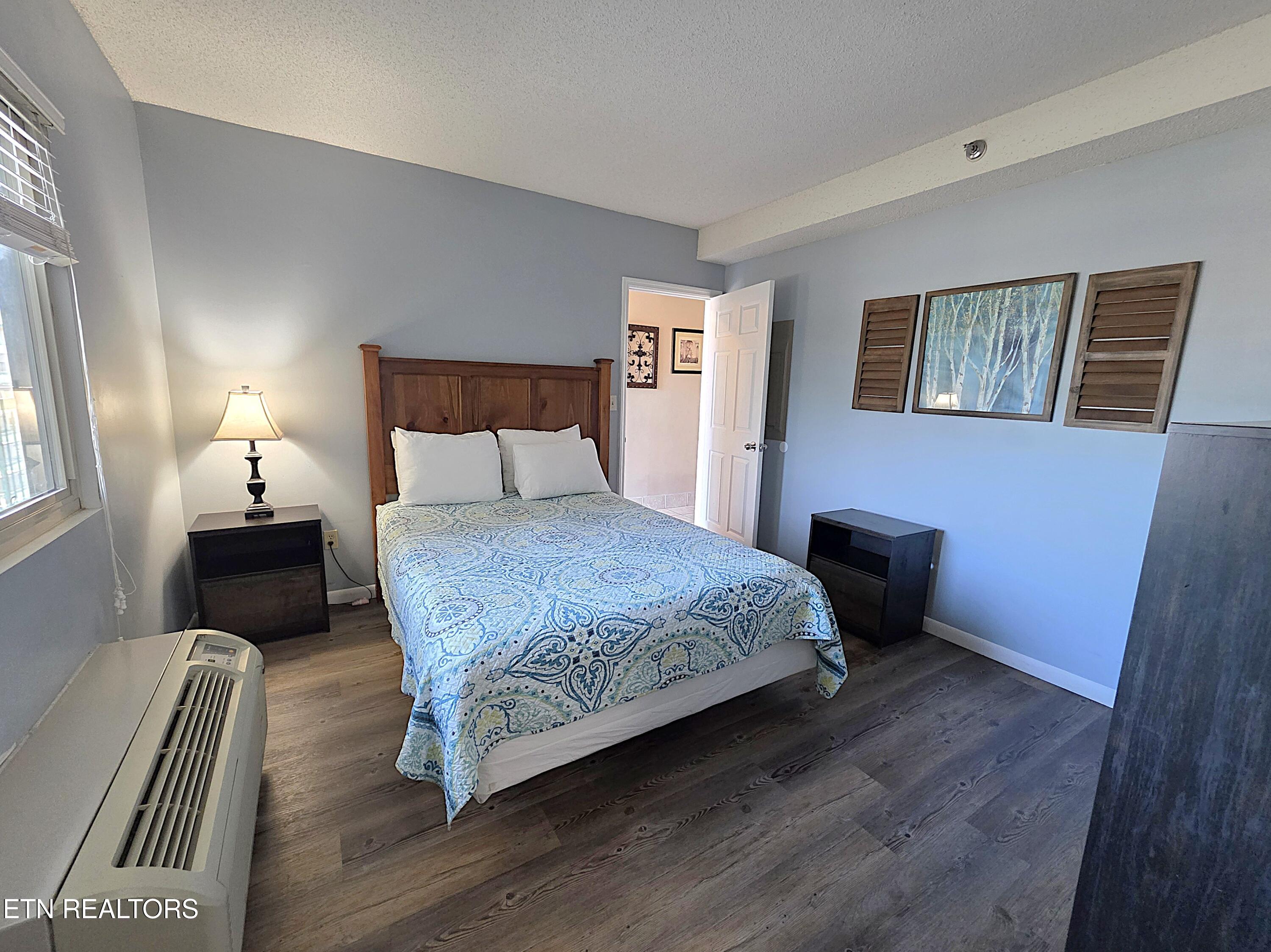 3215 N River Road Pigeon Forge TN 37863