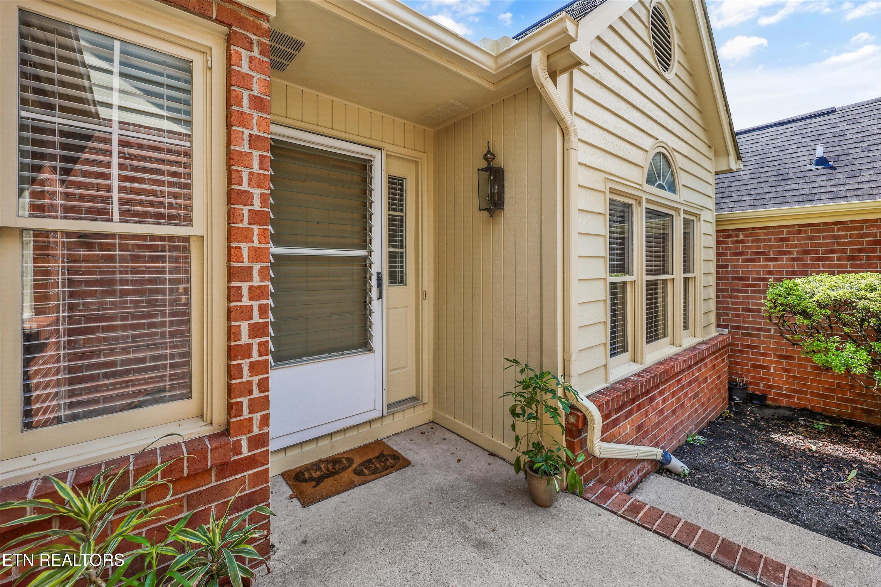 8430 Woodbend Trail Knoxville TN 37919