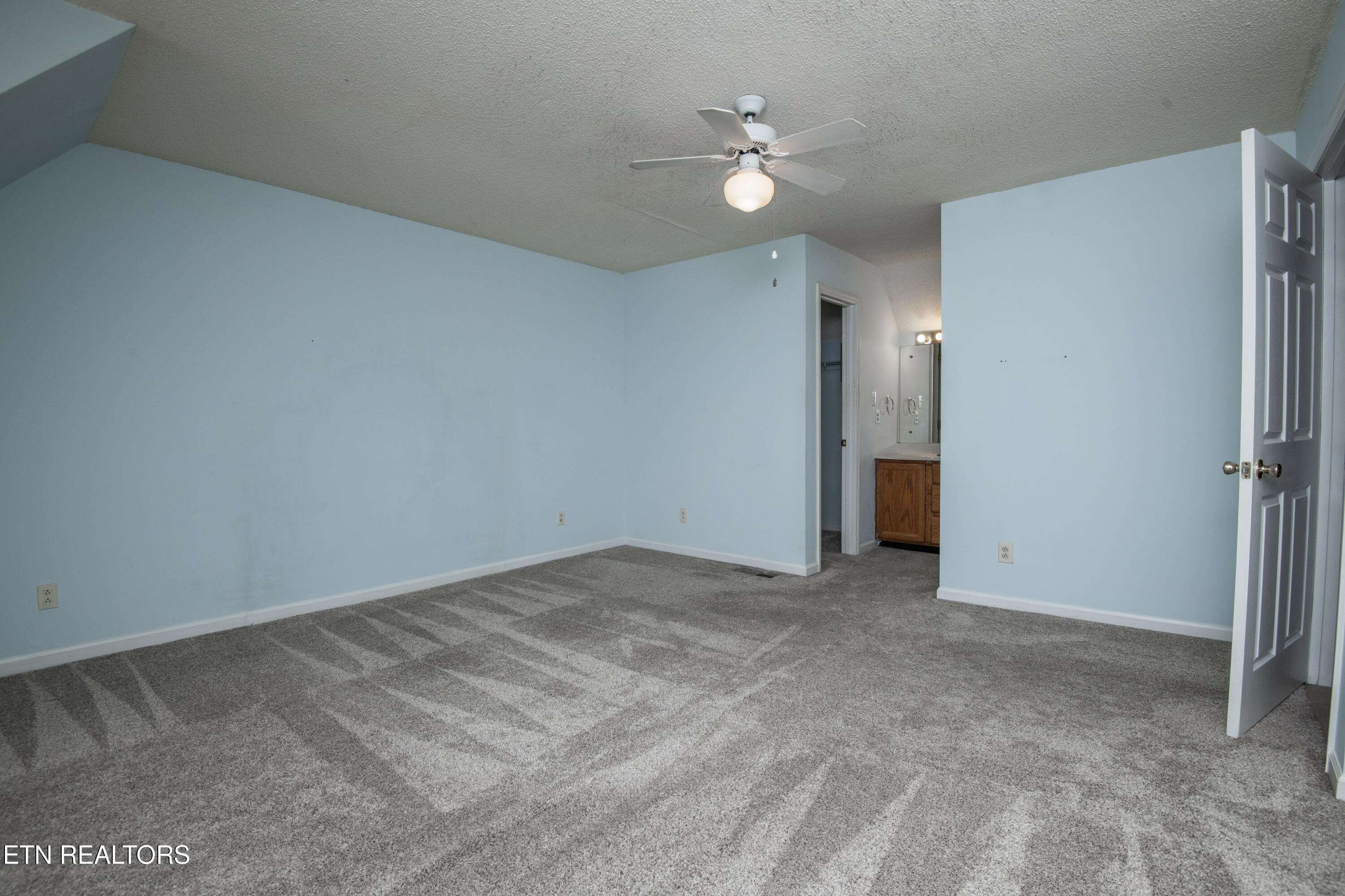 935 Chip Cove Lane Knoxville TN 37938