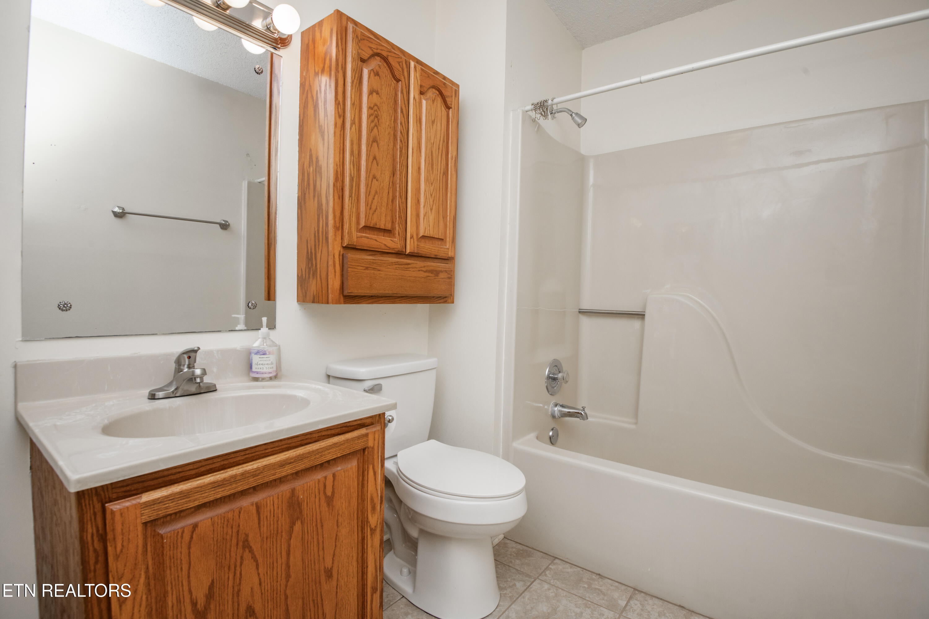 935 Chip Cove Lane Knoxville TN 37938