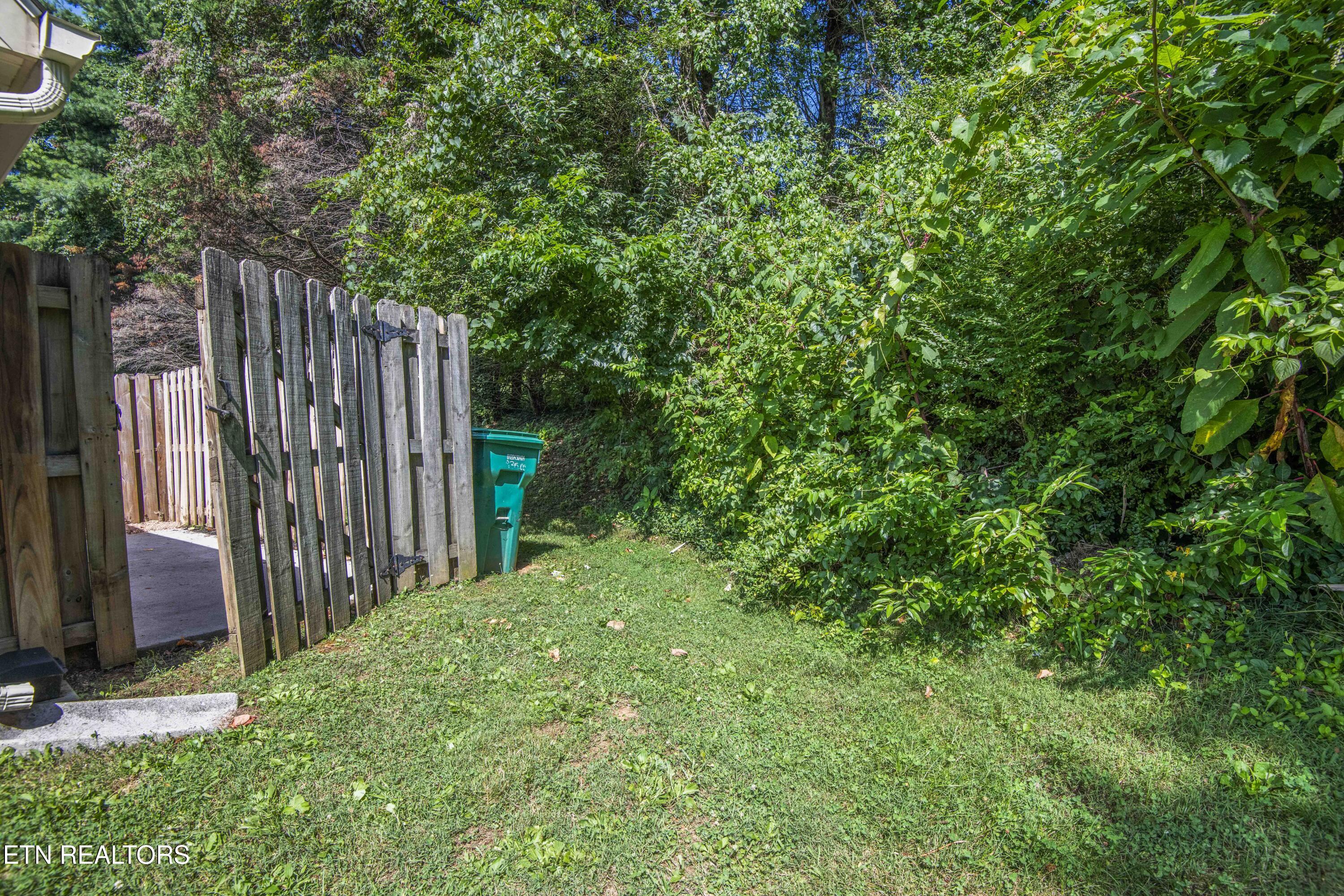 935 Chip Cove Lane Knoxville TN 37938