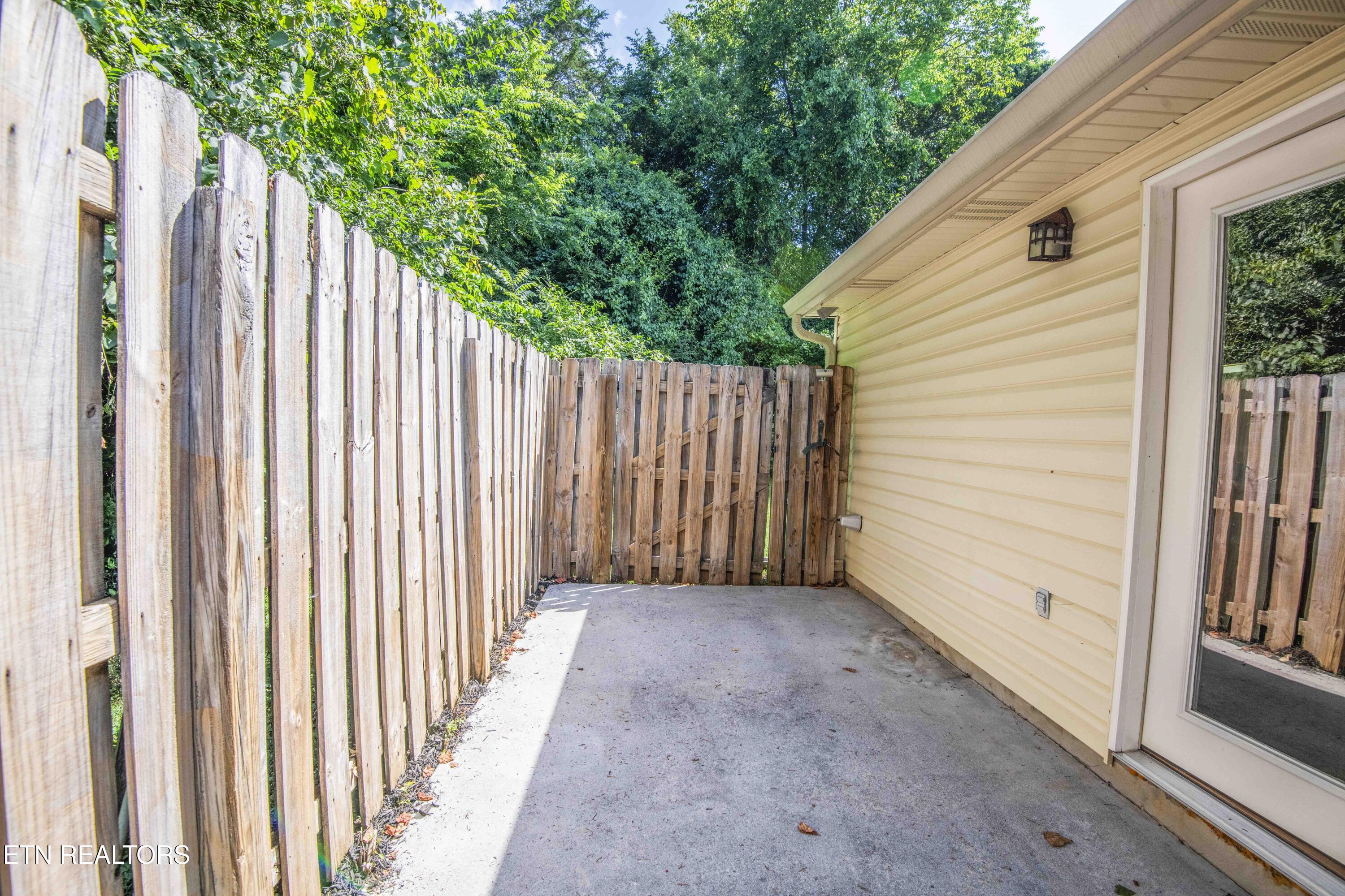 935 Chip Cove Lane Knoxville TN 37938