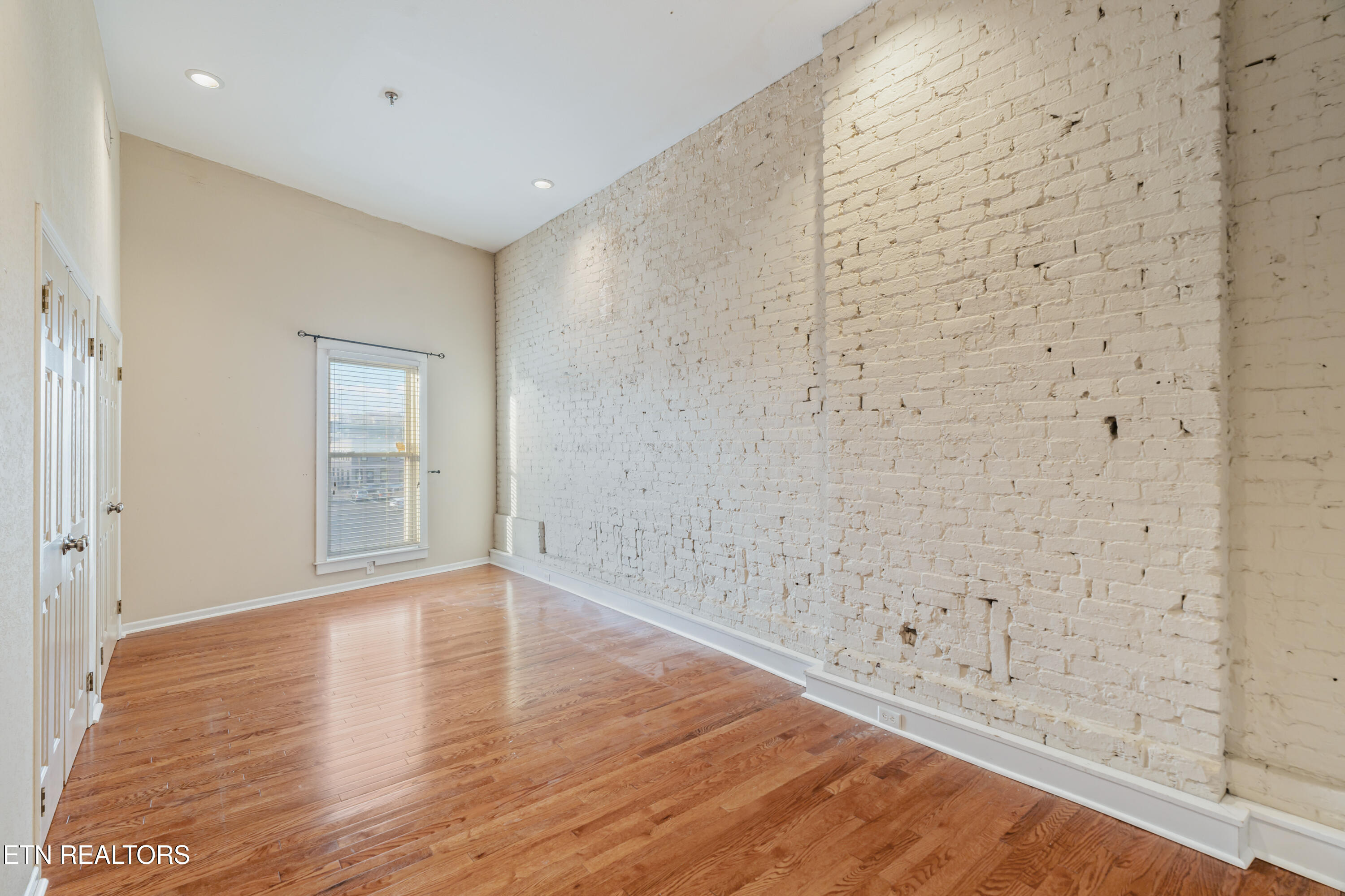 105 W Jackson Avenue Knoxville TN 37902