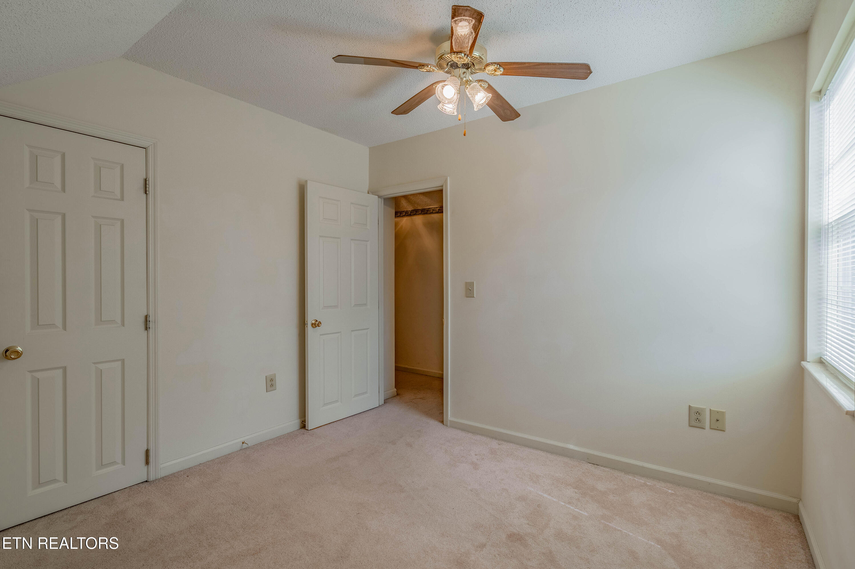 3043 Lee Highway Athens TN 37303