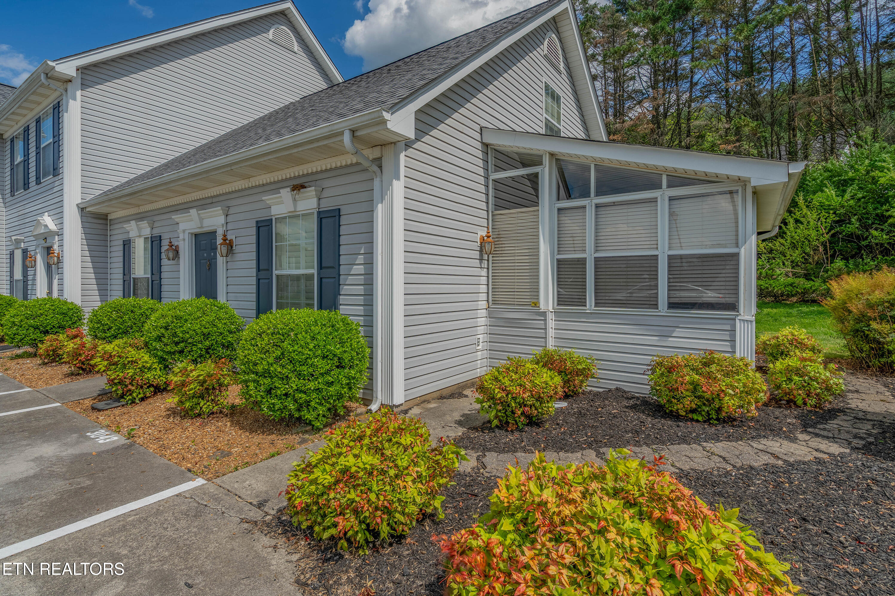 3043 Lee Highway Athens TN 37303