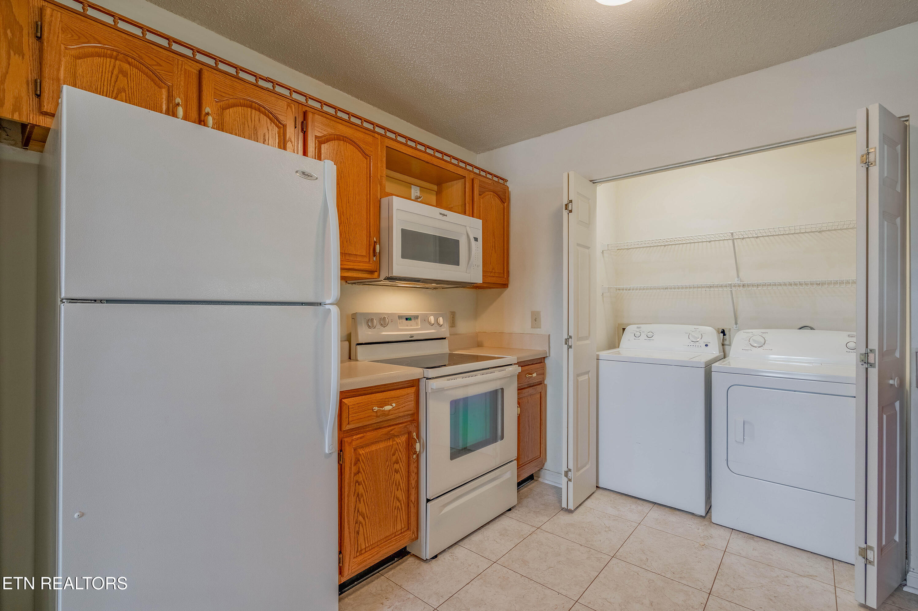 3043 Lee Highway Athens TN 37303