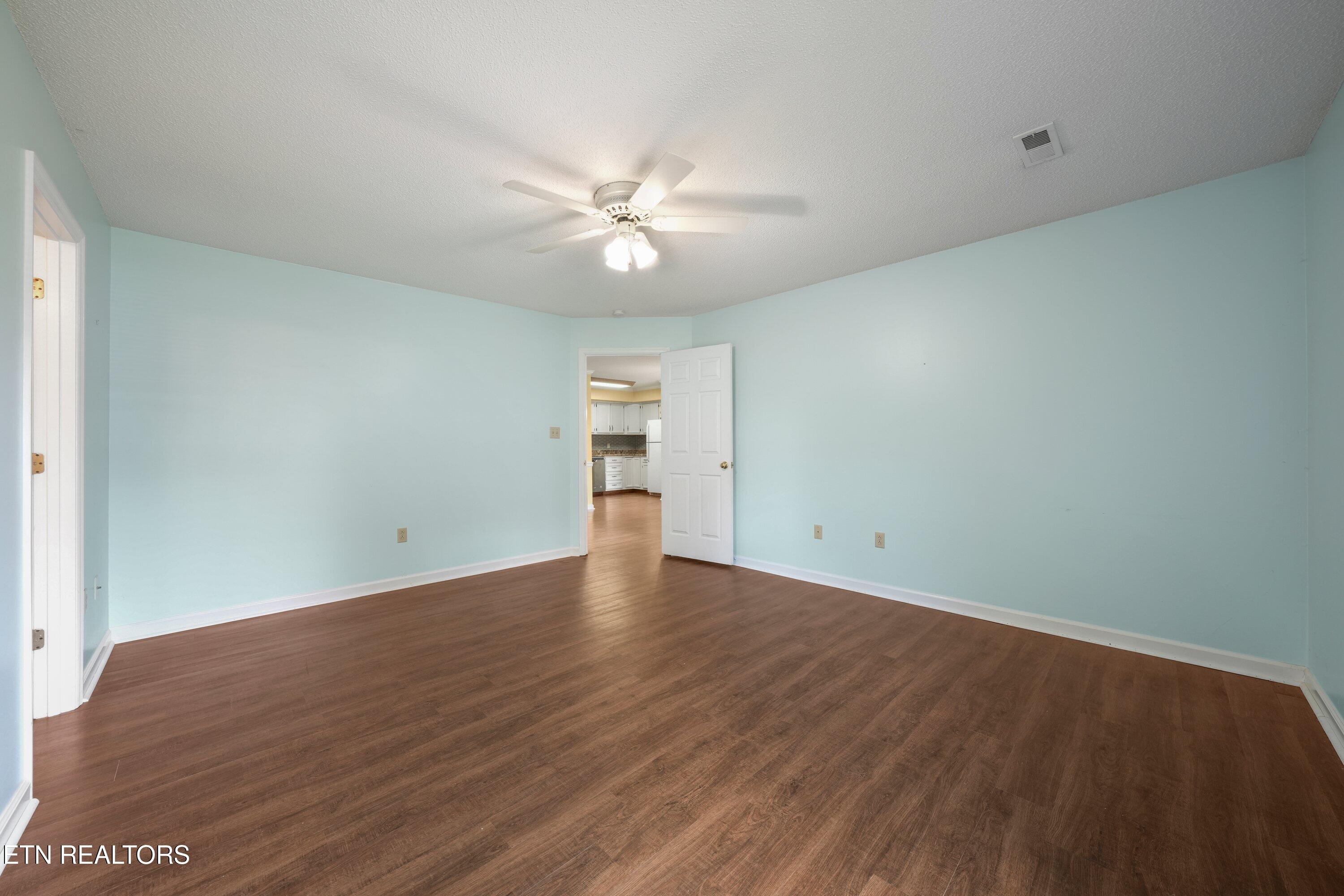 4125 Woodlawn Pike Knoxville TN 37920