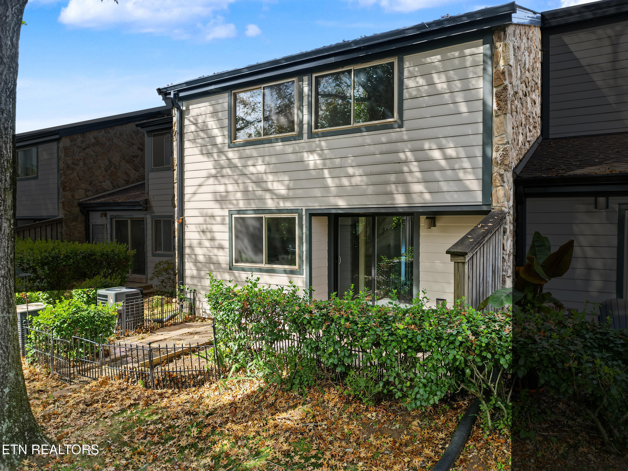 1852 Cherokee Bluff Drive Knoxville TN 37920