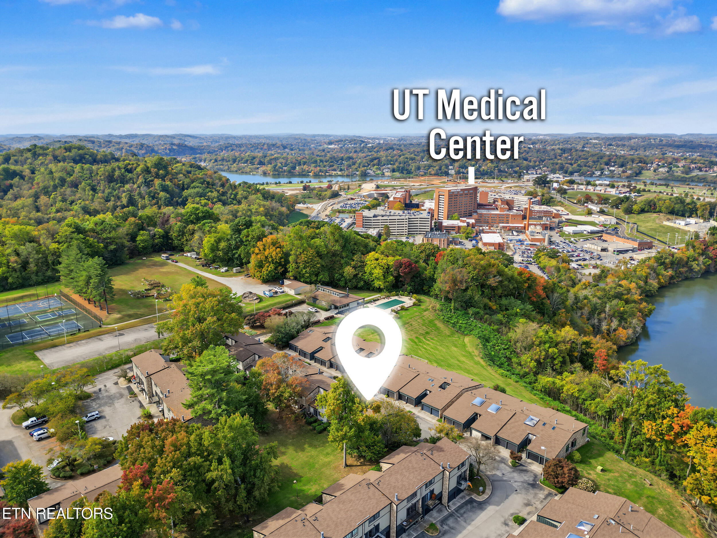 1852 Cherokee Bluff Drive Knoxville TN 37920