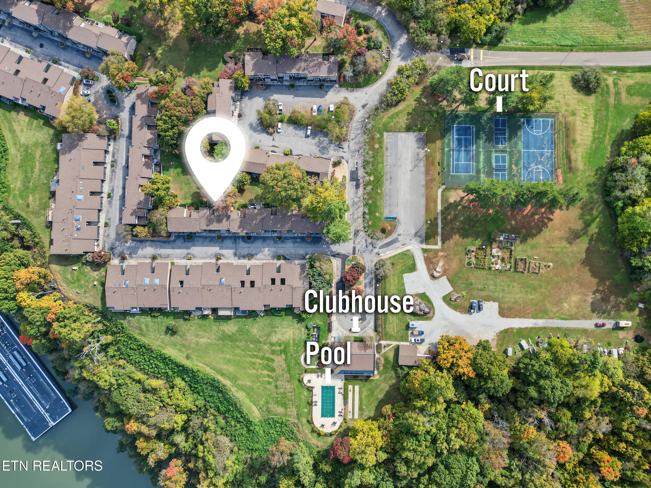 1852 Cherokee Bluff Drive Knoxville TN 37920