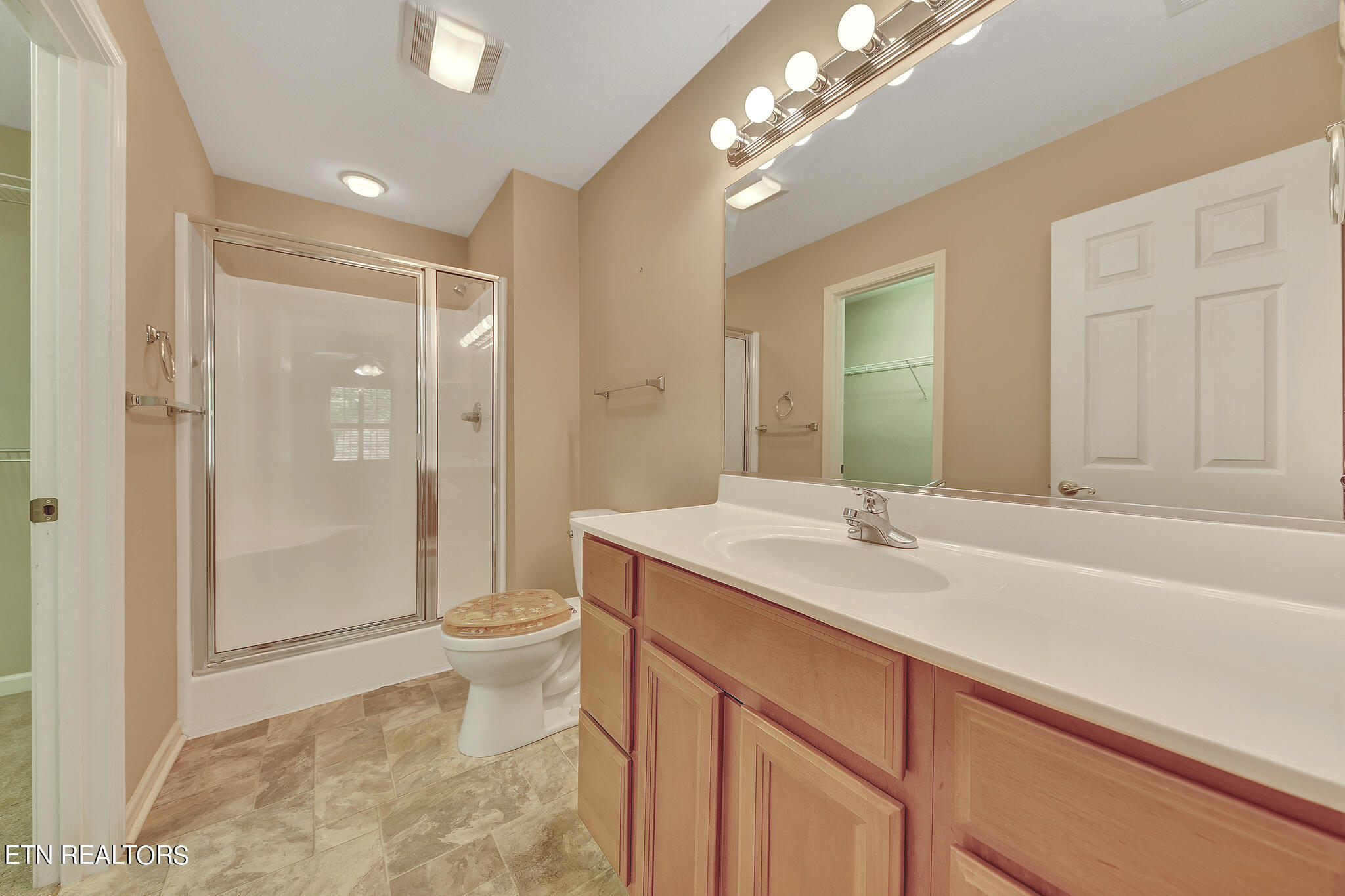 7141 Winter Oaks Way Knoxville TN 37918
