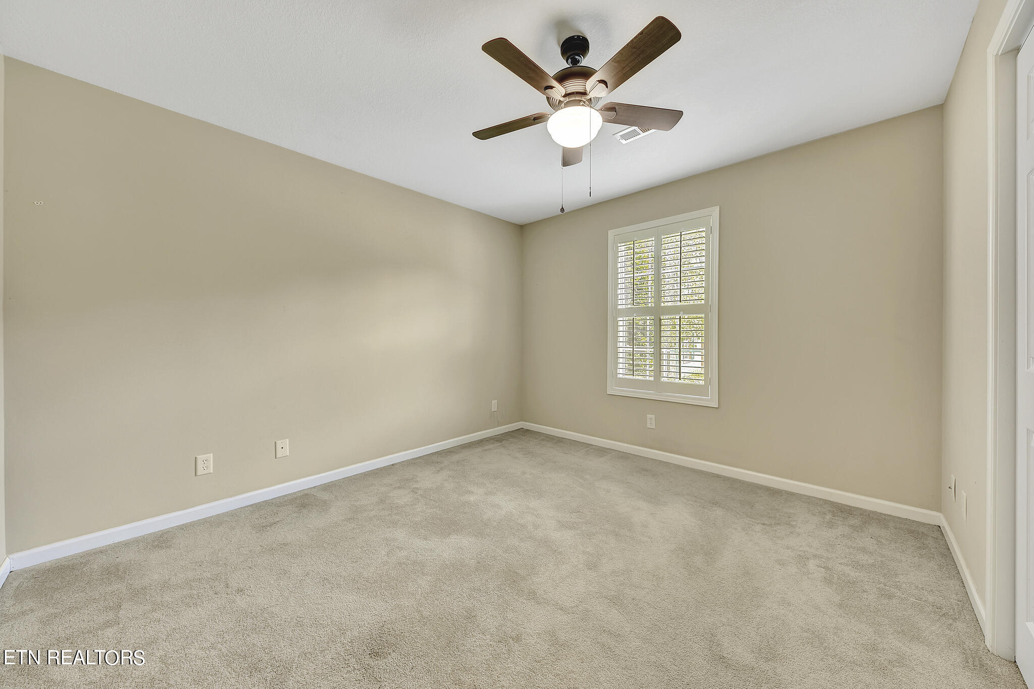 7141 Winter Oaks Way Knoxville TN 37918