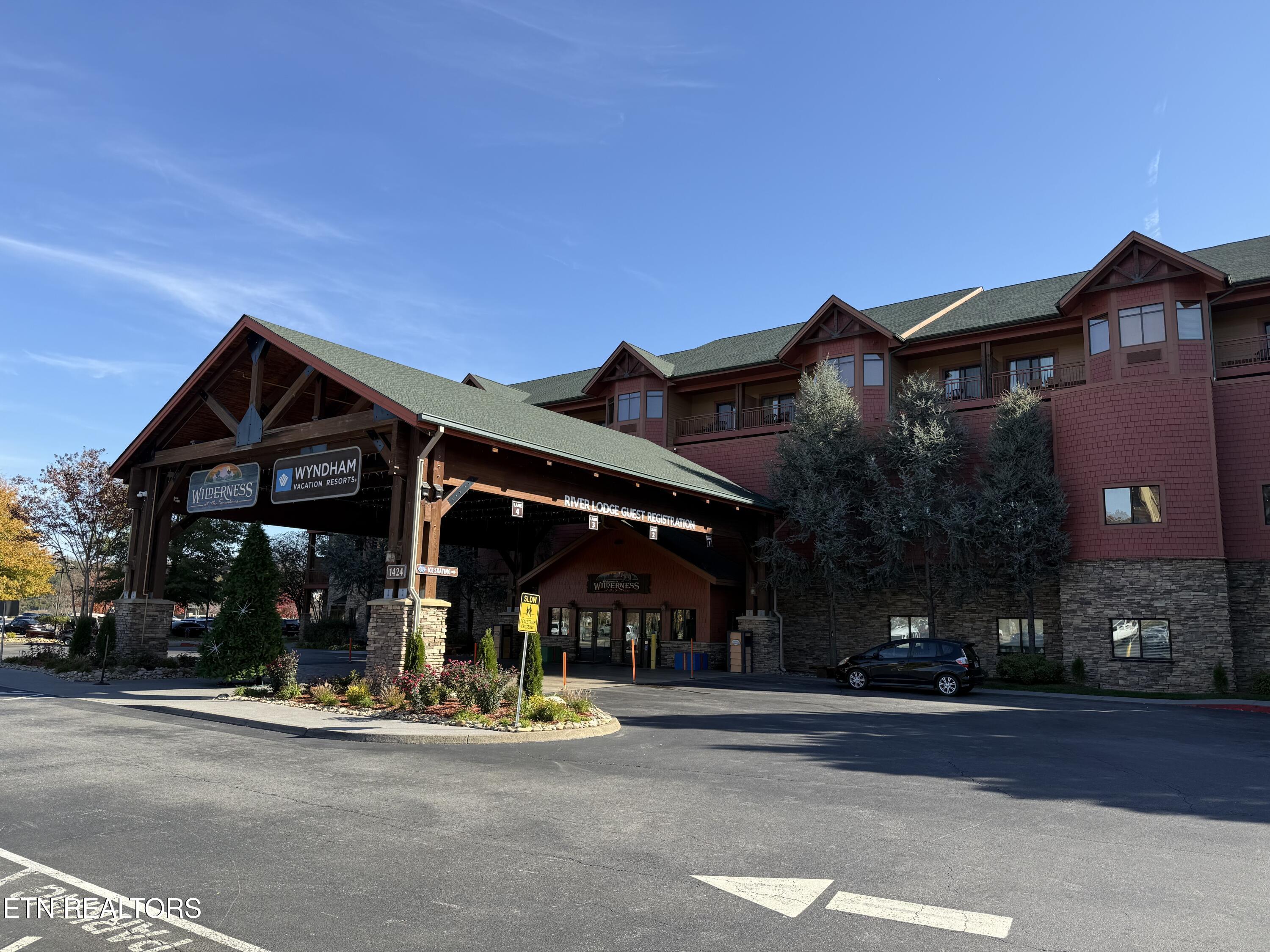 1424 Old Knoxville Highway Sevierville TN 37876