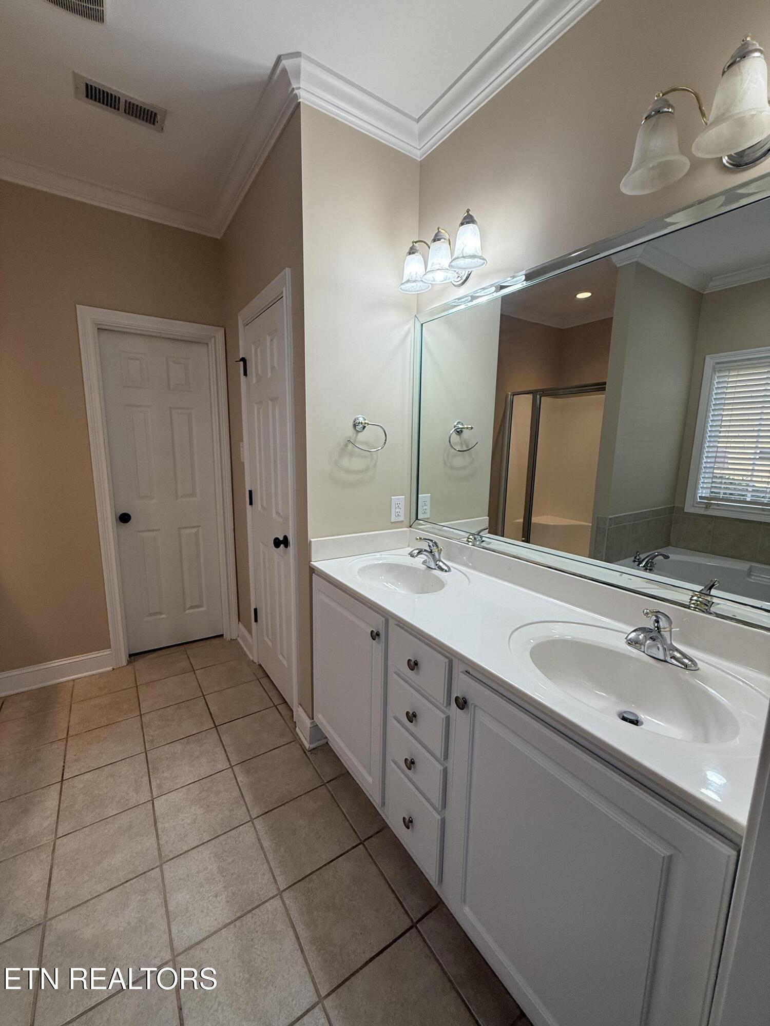 1124 Creekside Village Way Seymour TN 37865