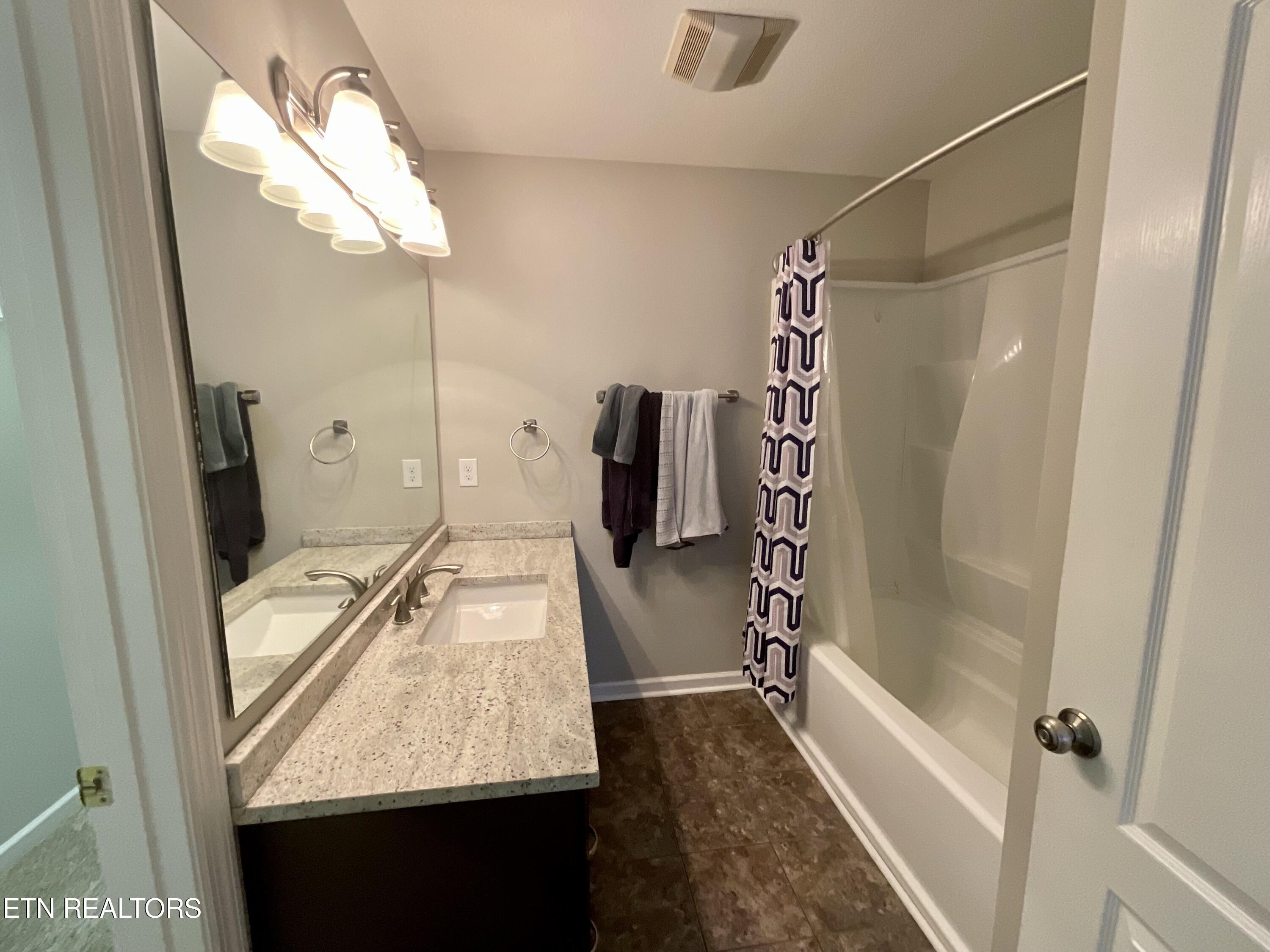 6954 La Christa Way Knoxville TN 37921