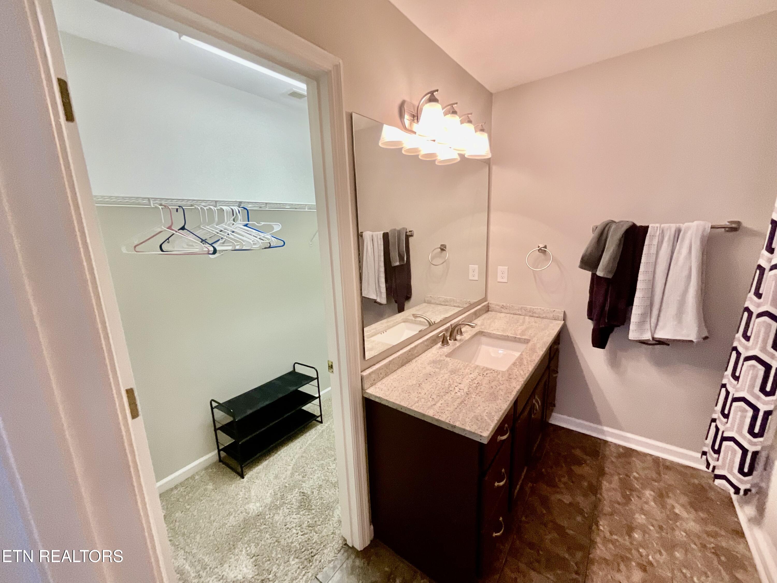 6954 La Christa Way Knoxville TN 37921