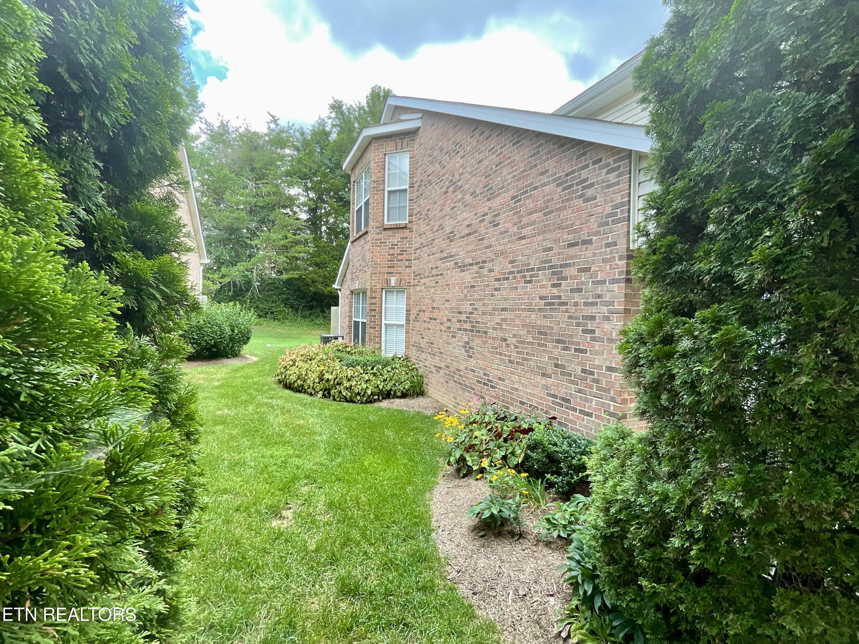 6954 La Christa Way Knoxville TN 37921