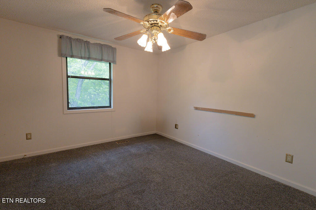 391 Moytoy Road Crab Orchard TN 37723