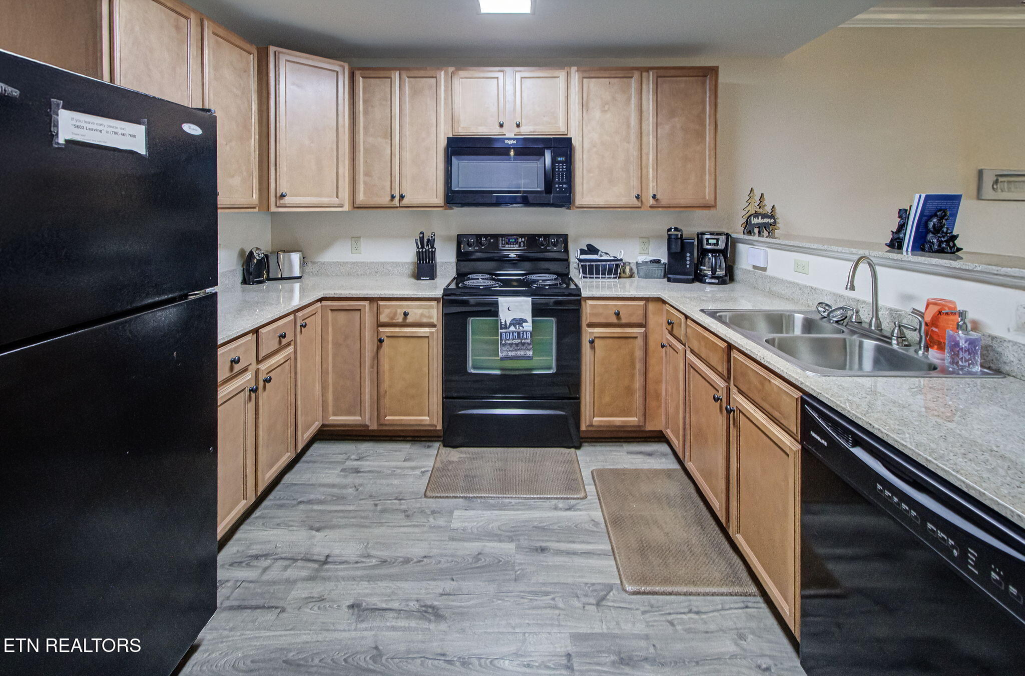 124 Plaza Drive Pigeon Forge TN 37863