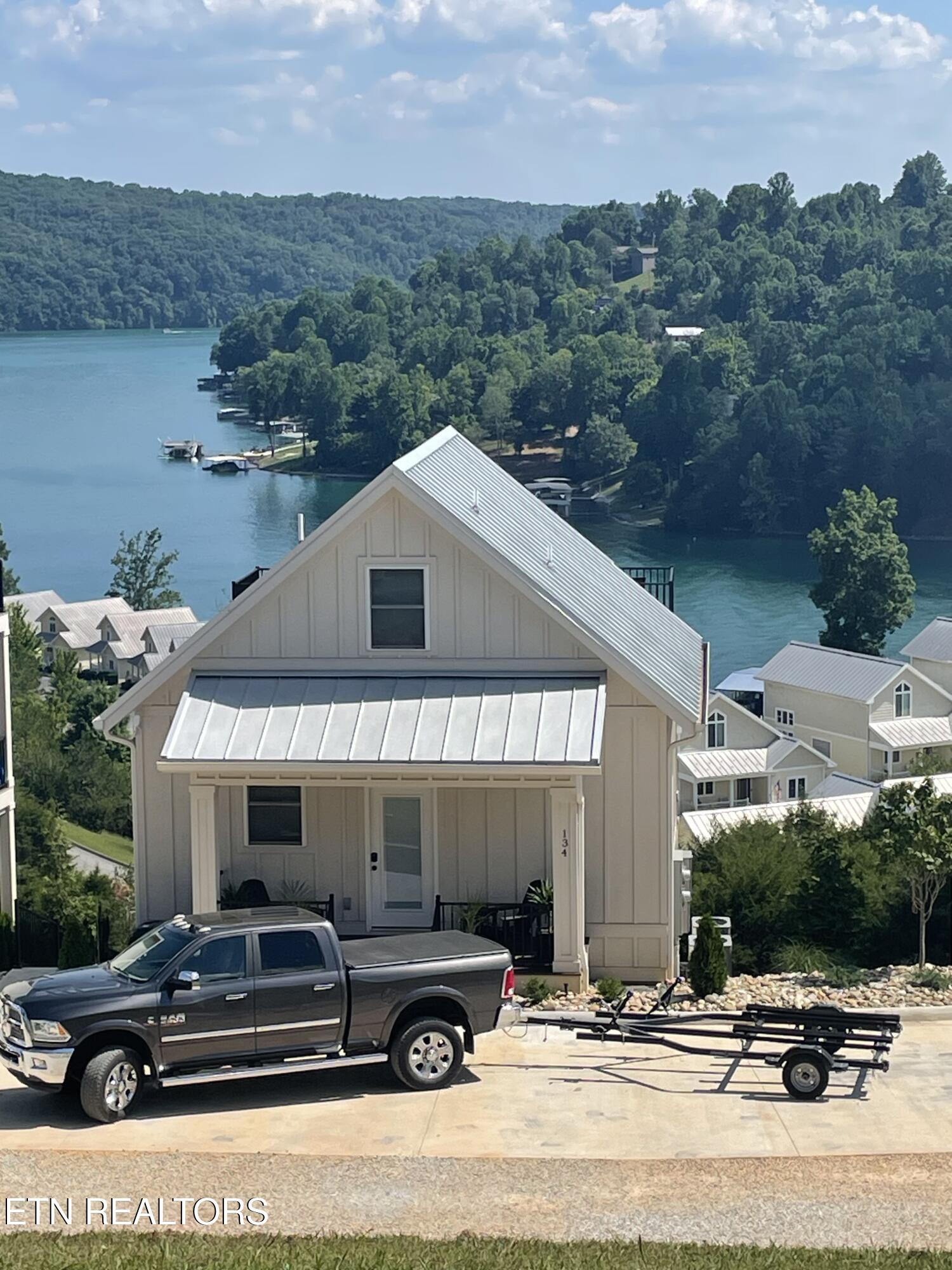 134 E Harbor View Lane Lafollette TN 37766