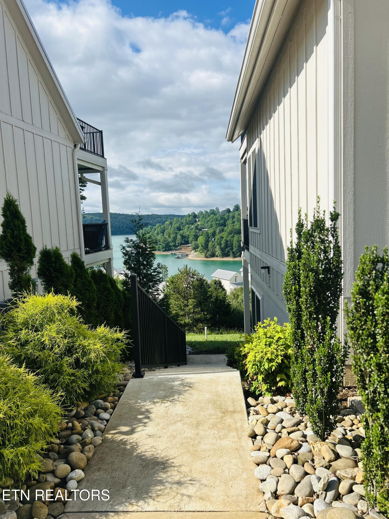 134 E Harbor View Lane Lafollette TN 37766