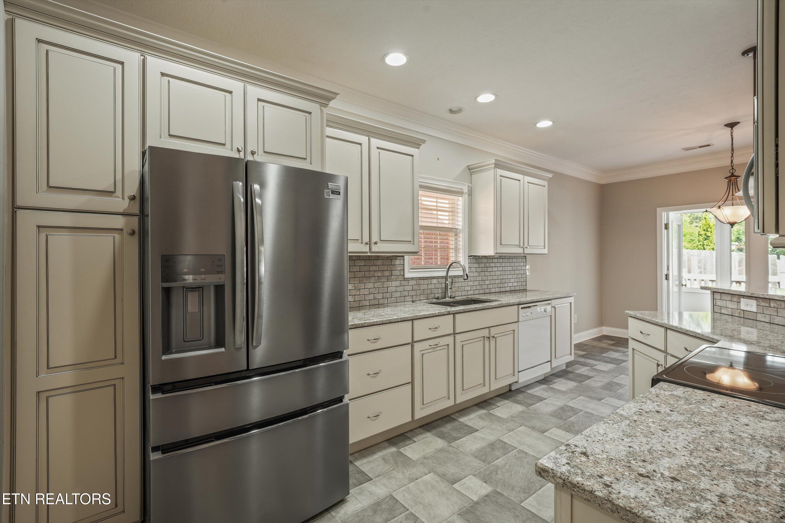 411 Woodlawn Gardens Way Knoxville TN 37920