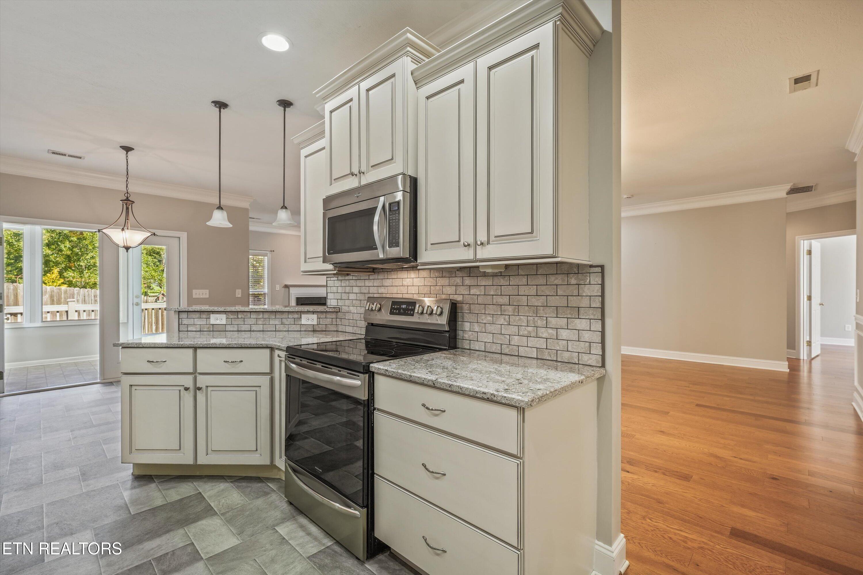 411 Woodlawn Gardens Way Knoxville TN 37920