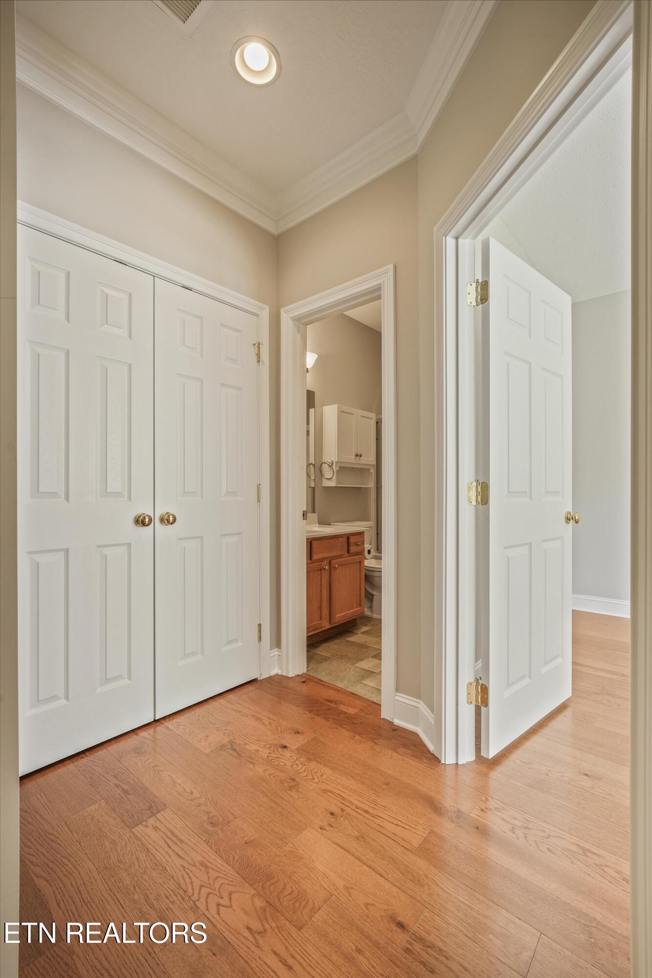 411 Woodlawn Gardens Way Knoxville TN 37920