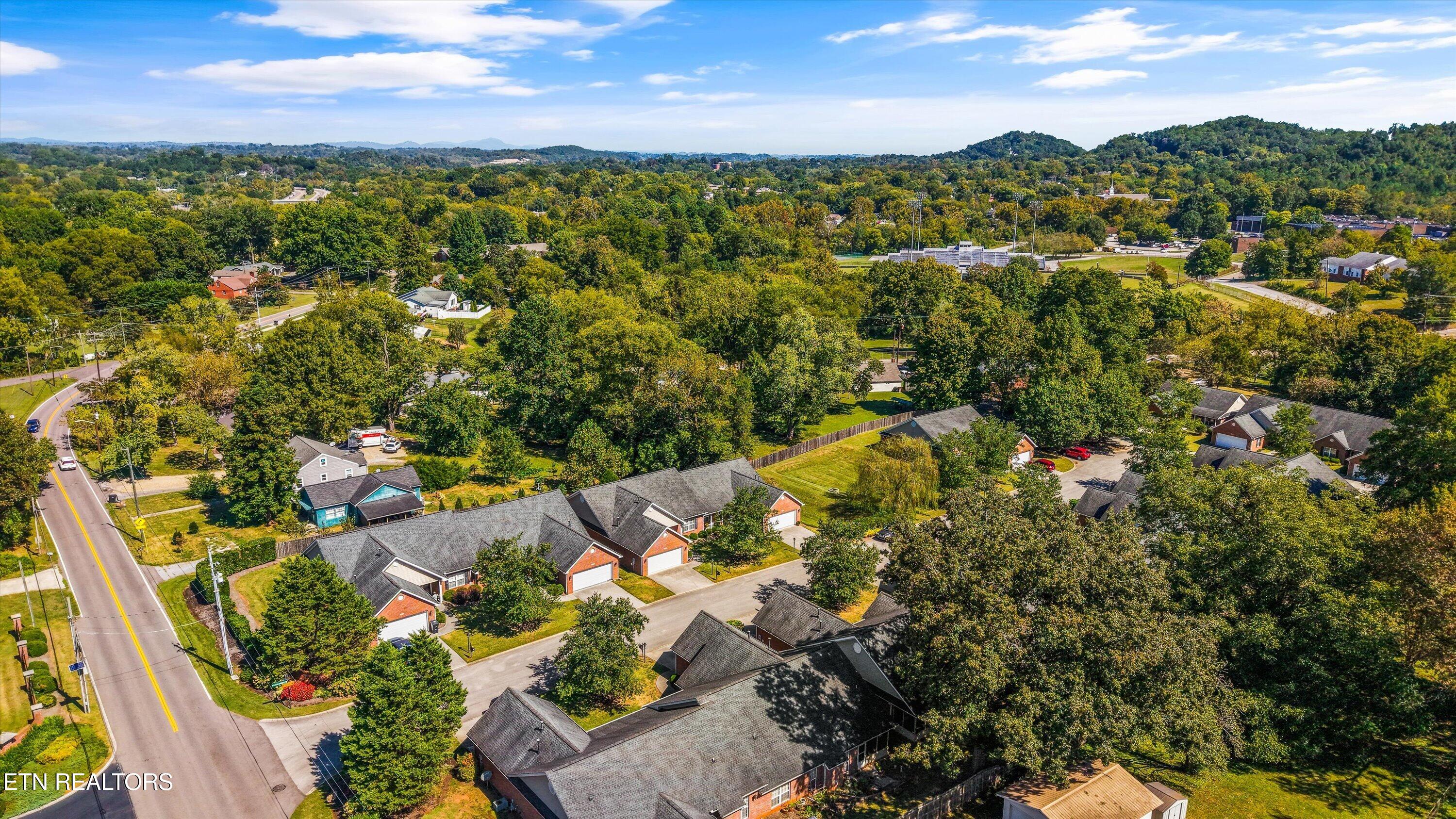 411 Woodlawn Gardens Way Knoxville TN 37920