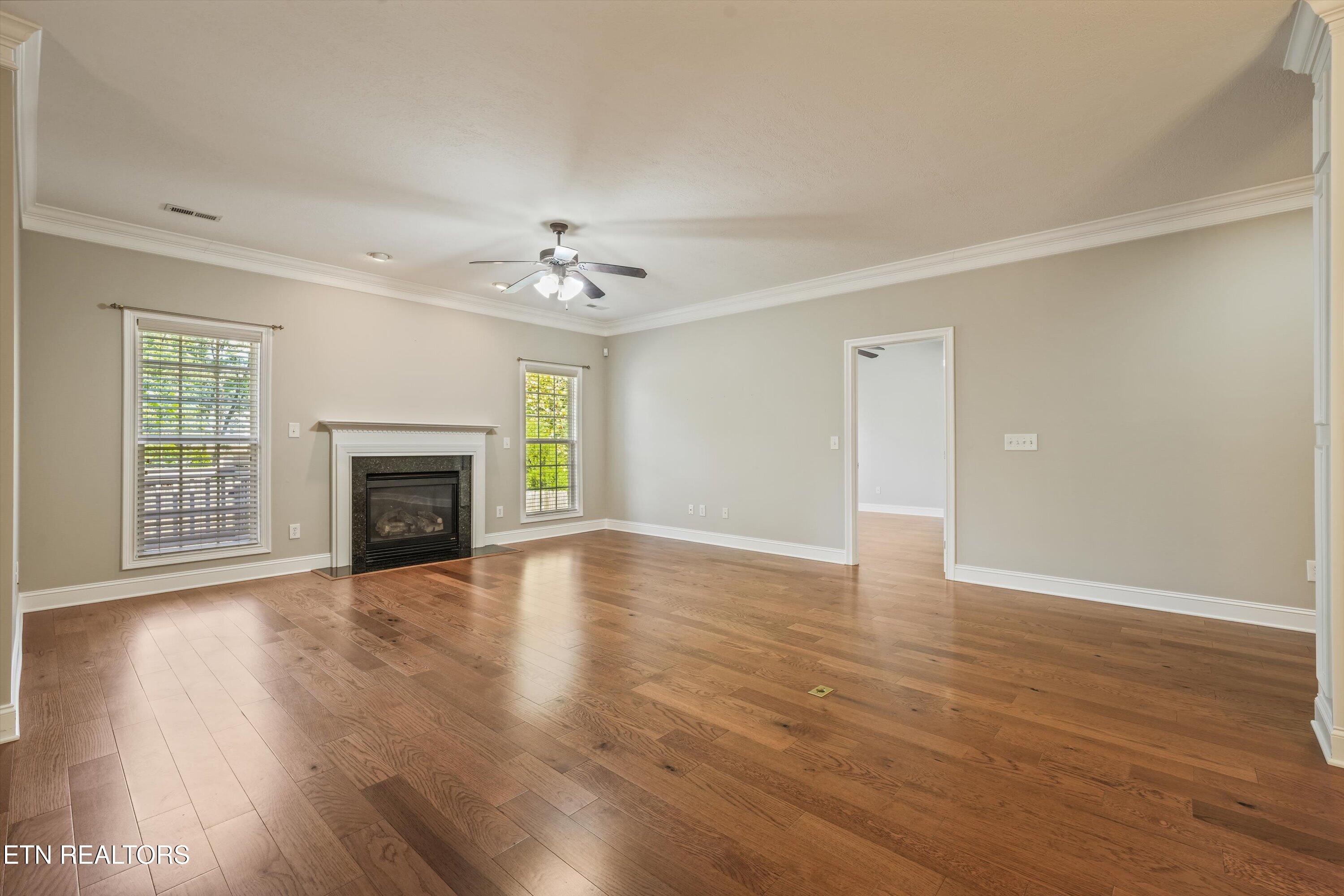 411 Woodlawn Gardens Way Knoxville TN 37920