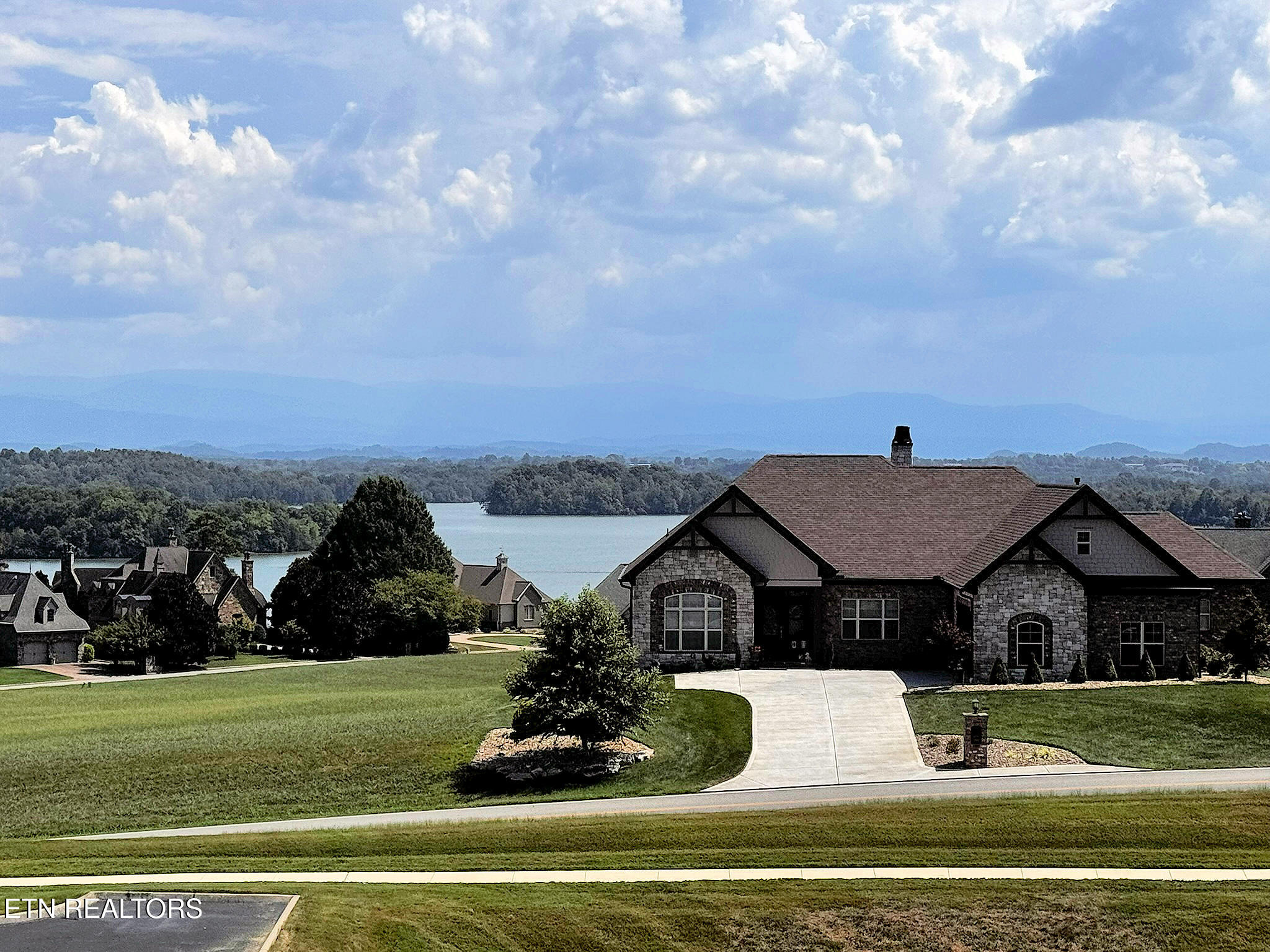 535 Rarity Bay Parkway Vonore TN 37885