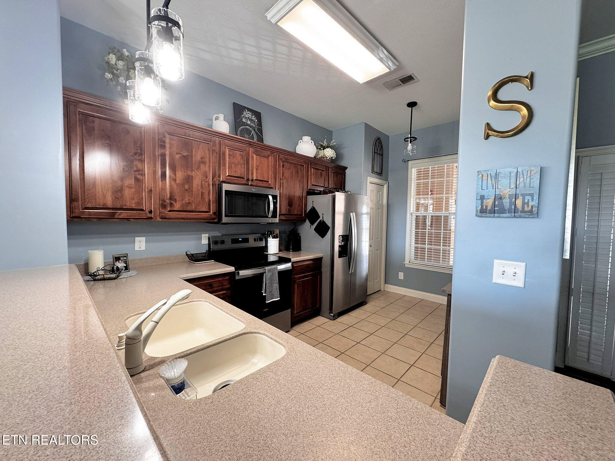 535 Rarity Bay Parkway Vonore TN 37885