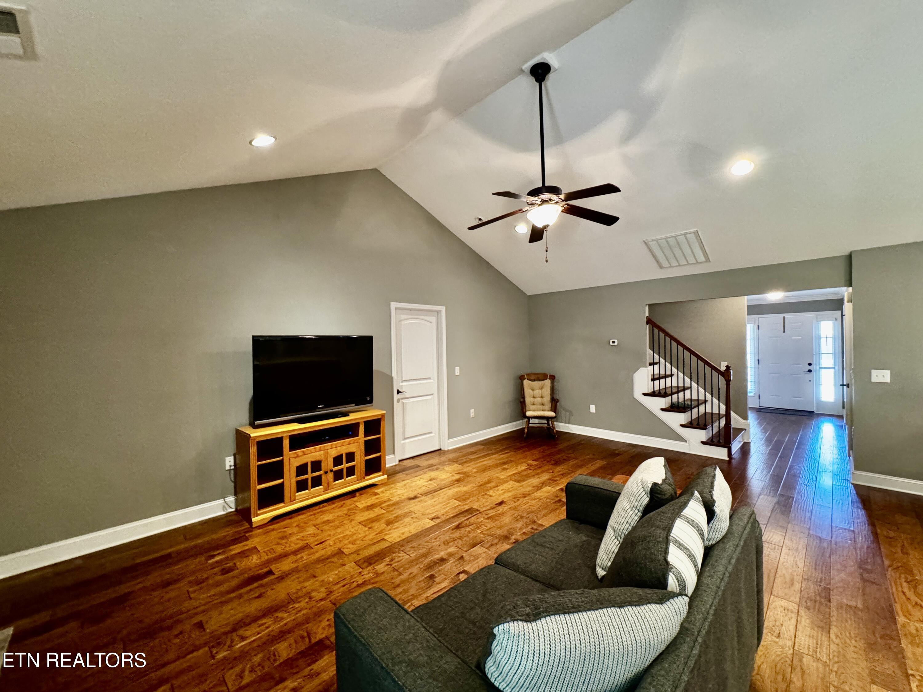 4805 Spring Garden Way Knoxville TN 37918