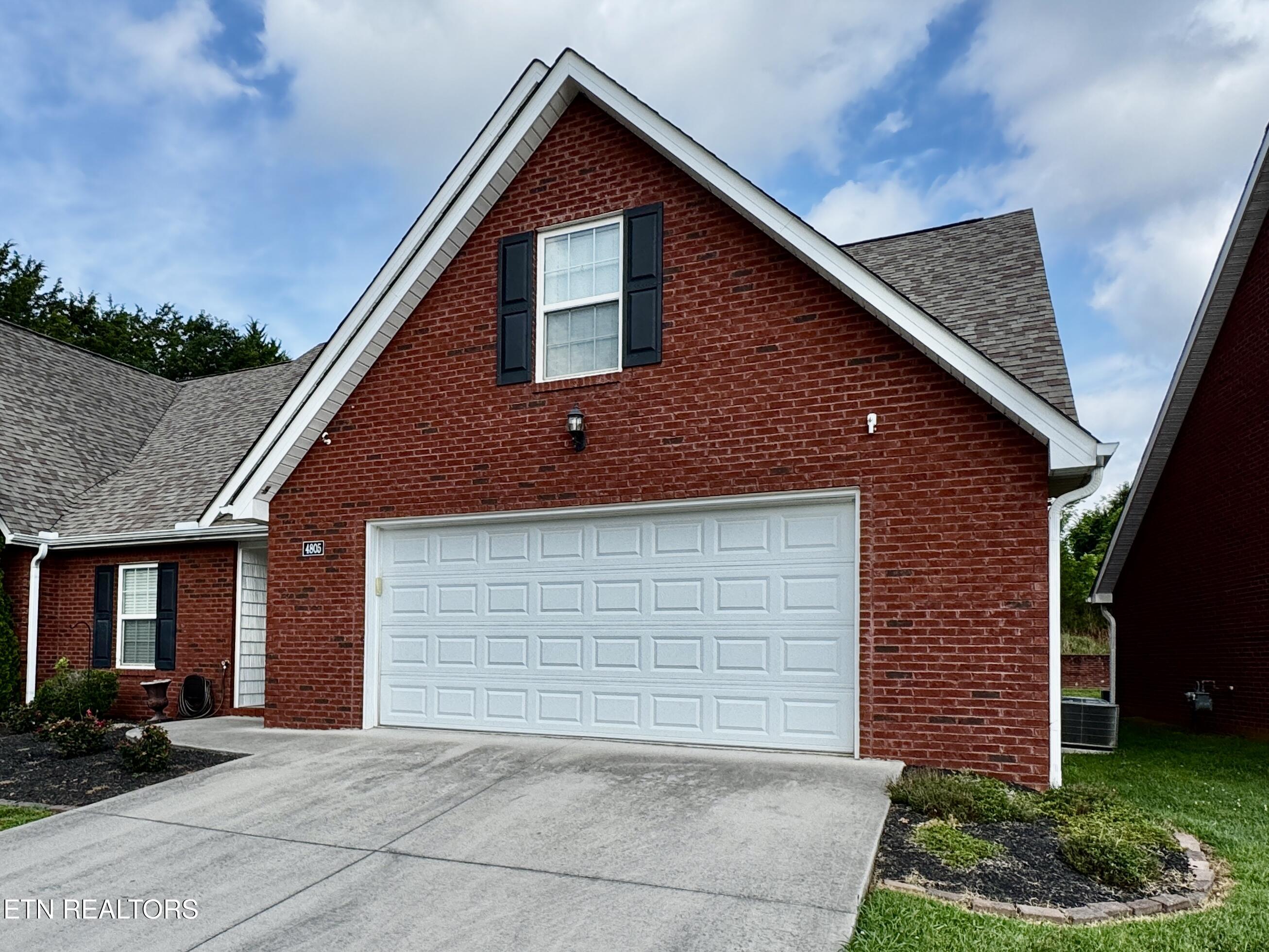 4805 Spring Garden Way Knoxville TN 37918
