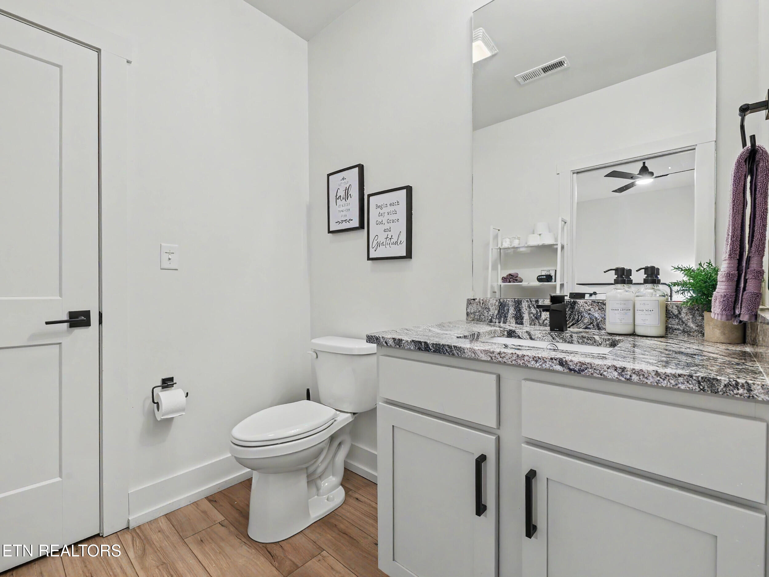 426 Fleeta Williams Way Sevierville TN 37862