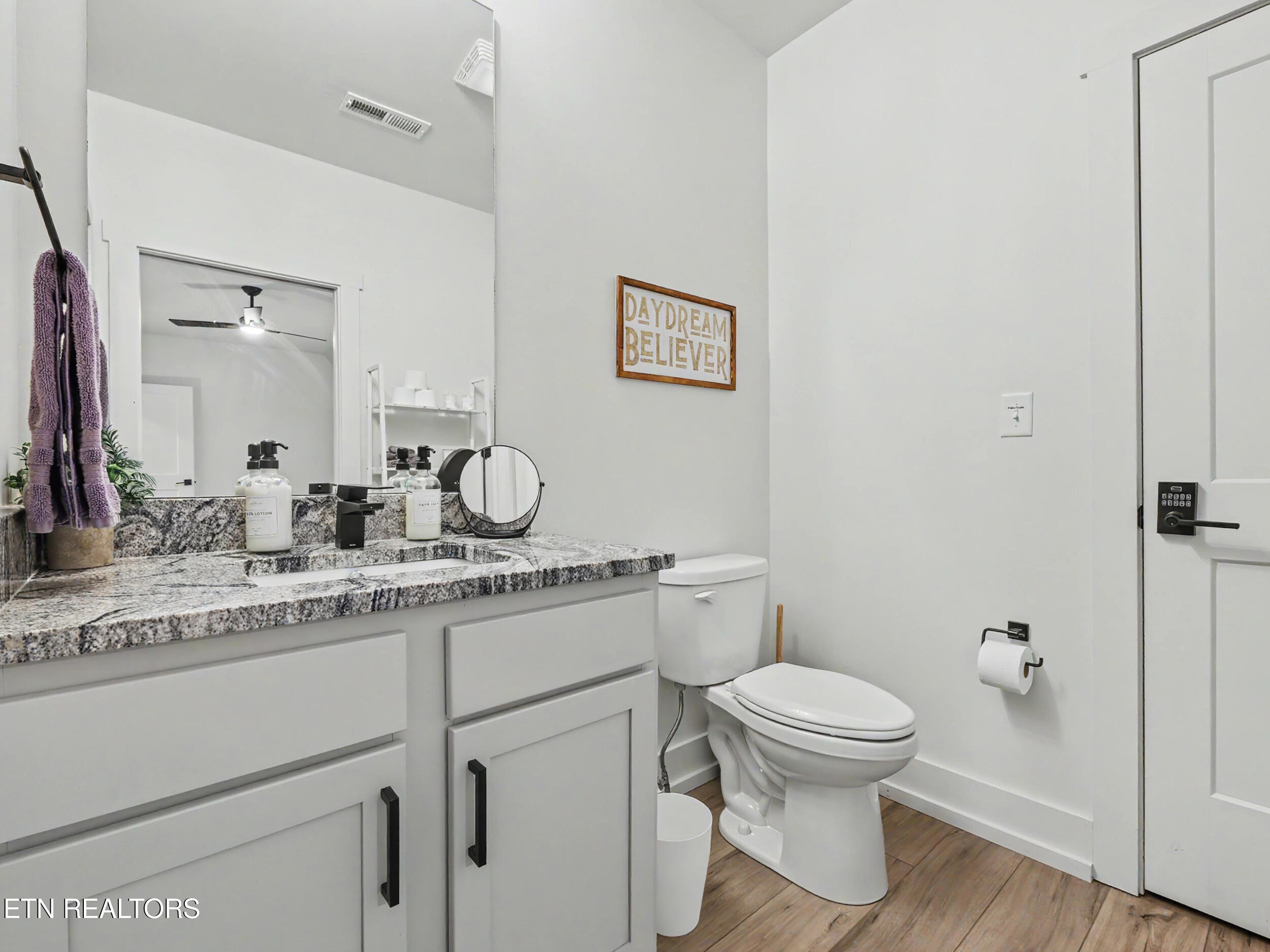426 Fleeta Williams Way Sevierville TN 37862