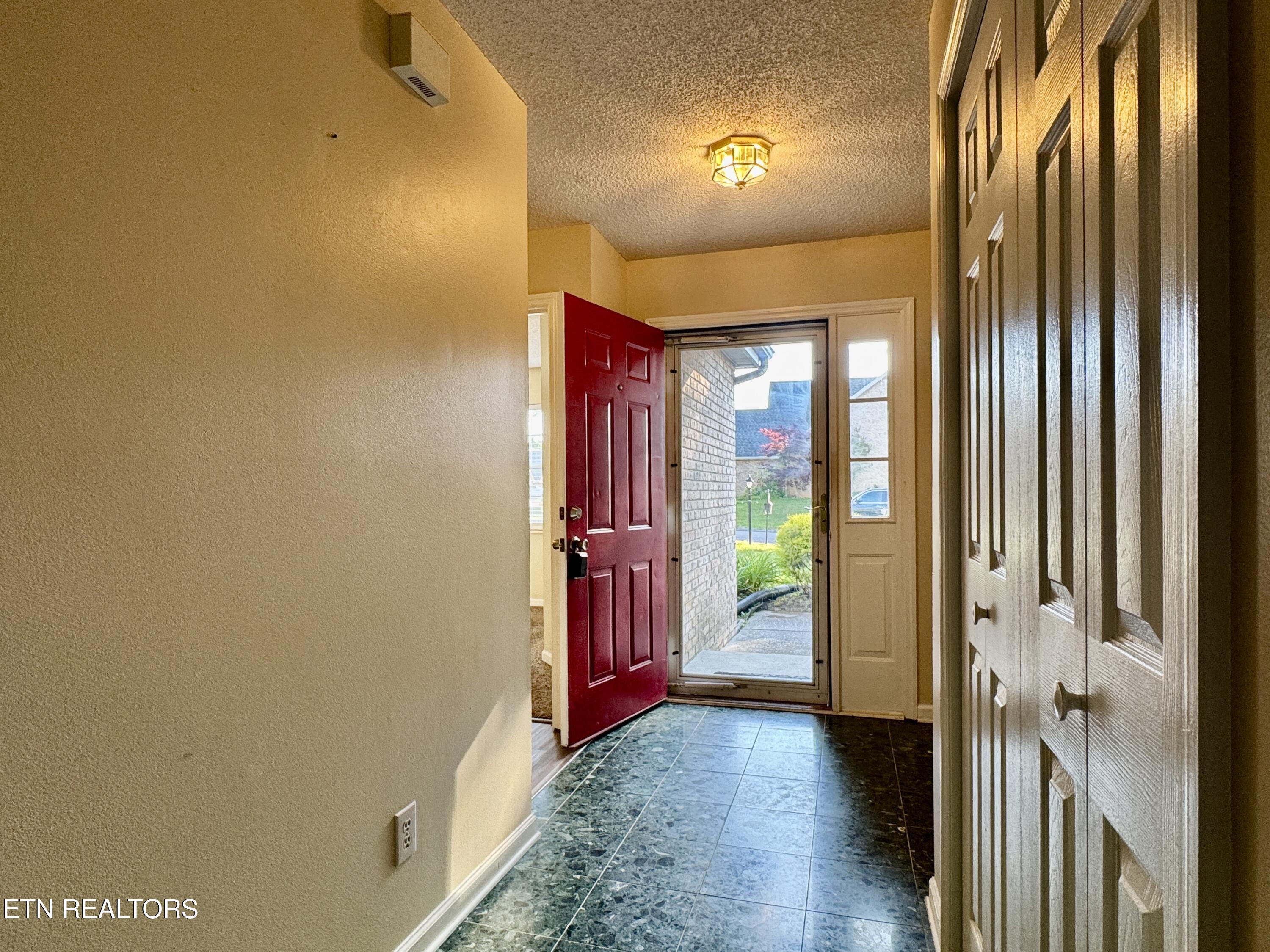 3319 Laurel View Road Knoxville TN 37917