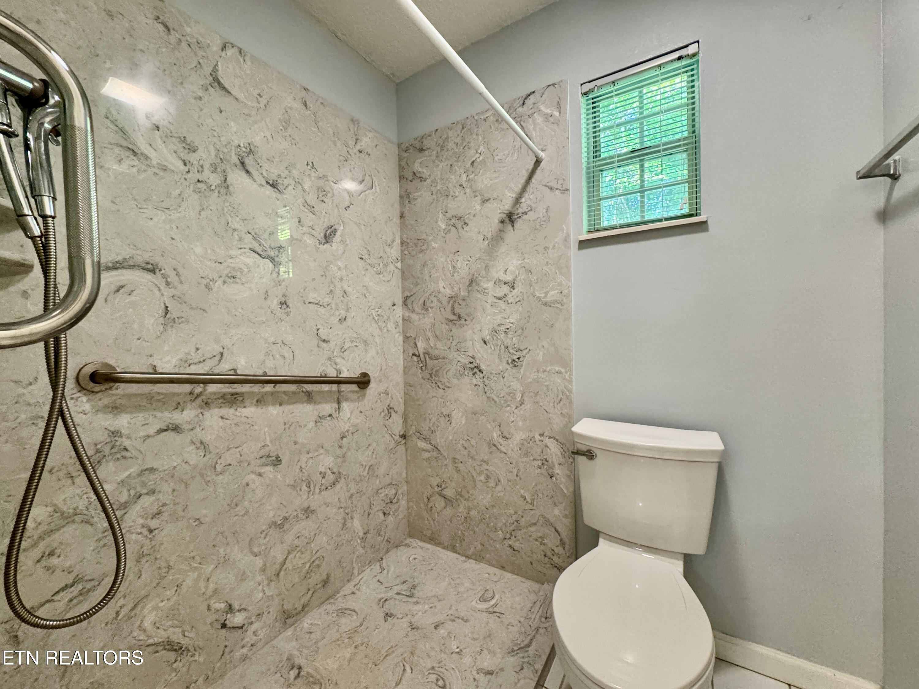 3319 Laurel View Road Knoxville TN 37917