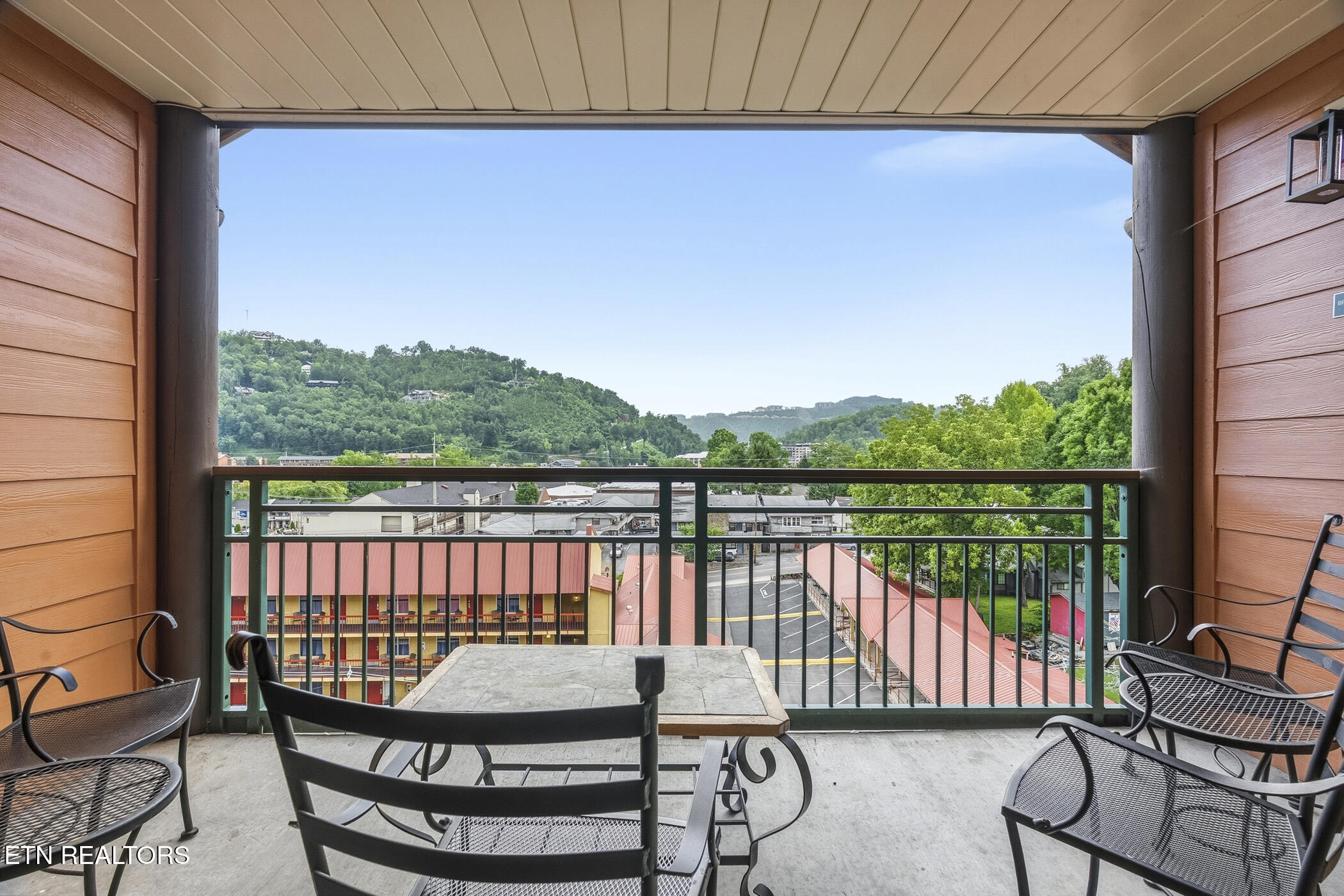 215 Woliss Lane Gatlinburg TN 37738