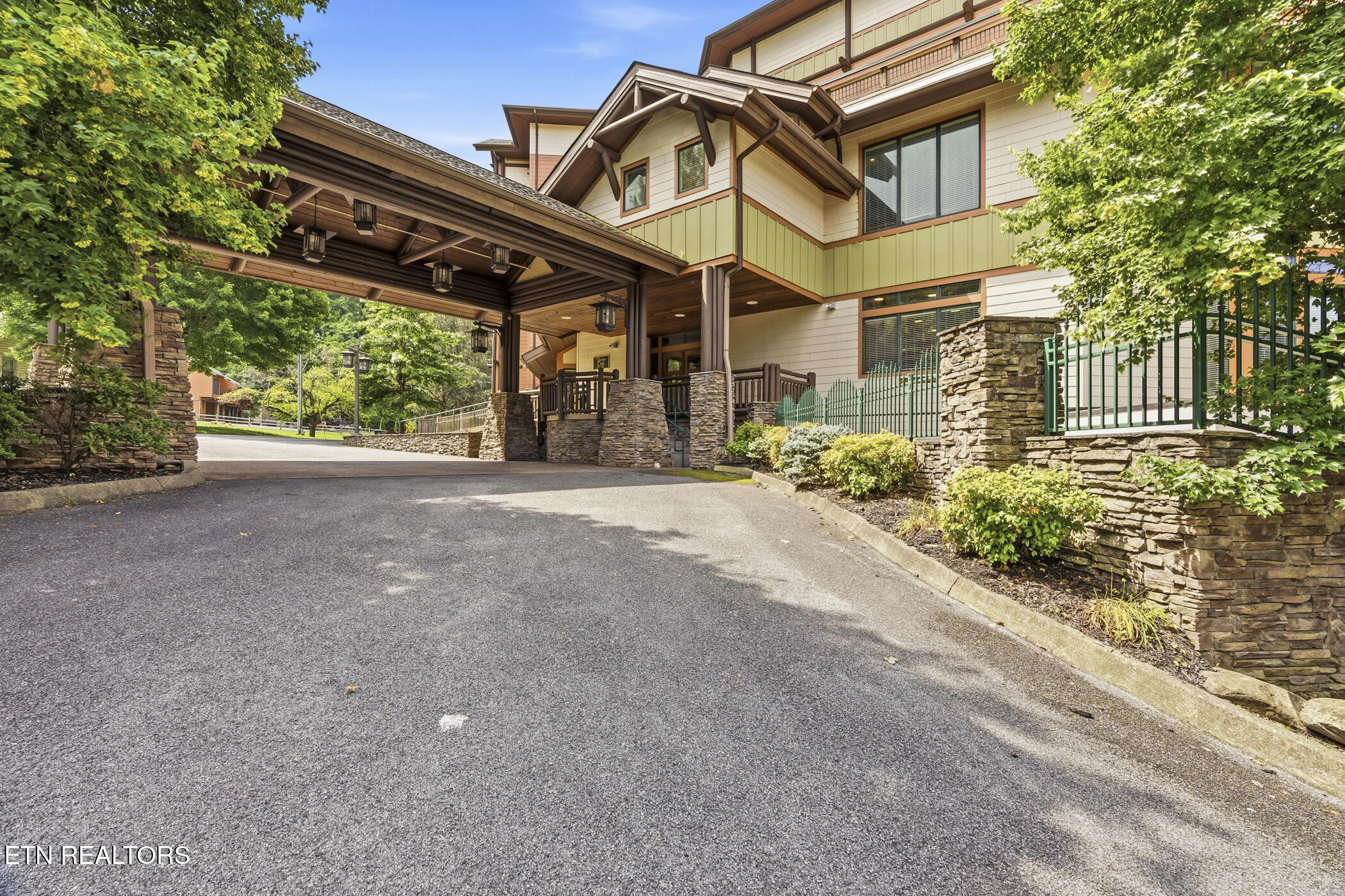 215 Woliss Lane Gatlinburg TN 37738