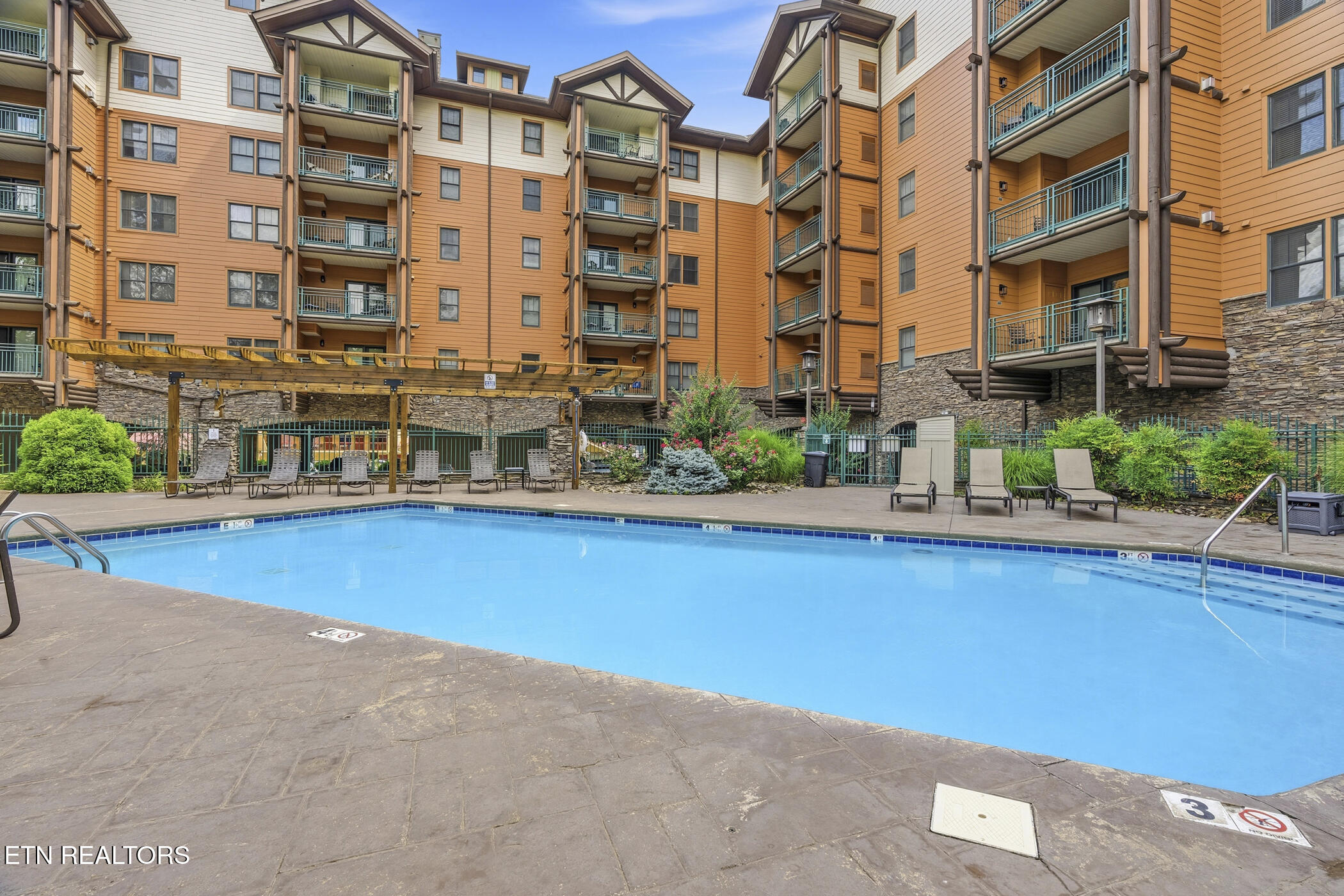 215 Woliss Lane Gatlinburg TN 37738