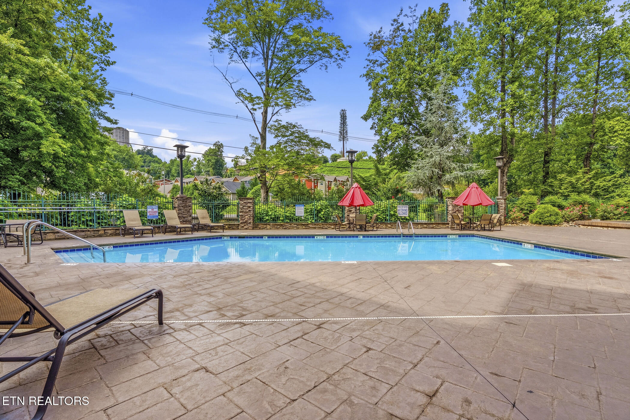 215 Woliss Lane Gatlinburg TN 37738