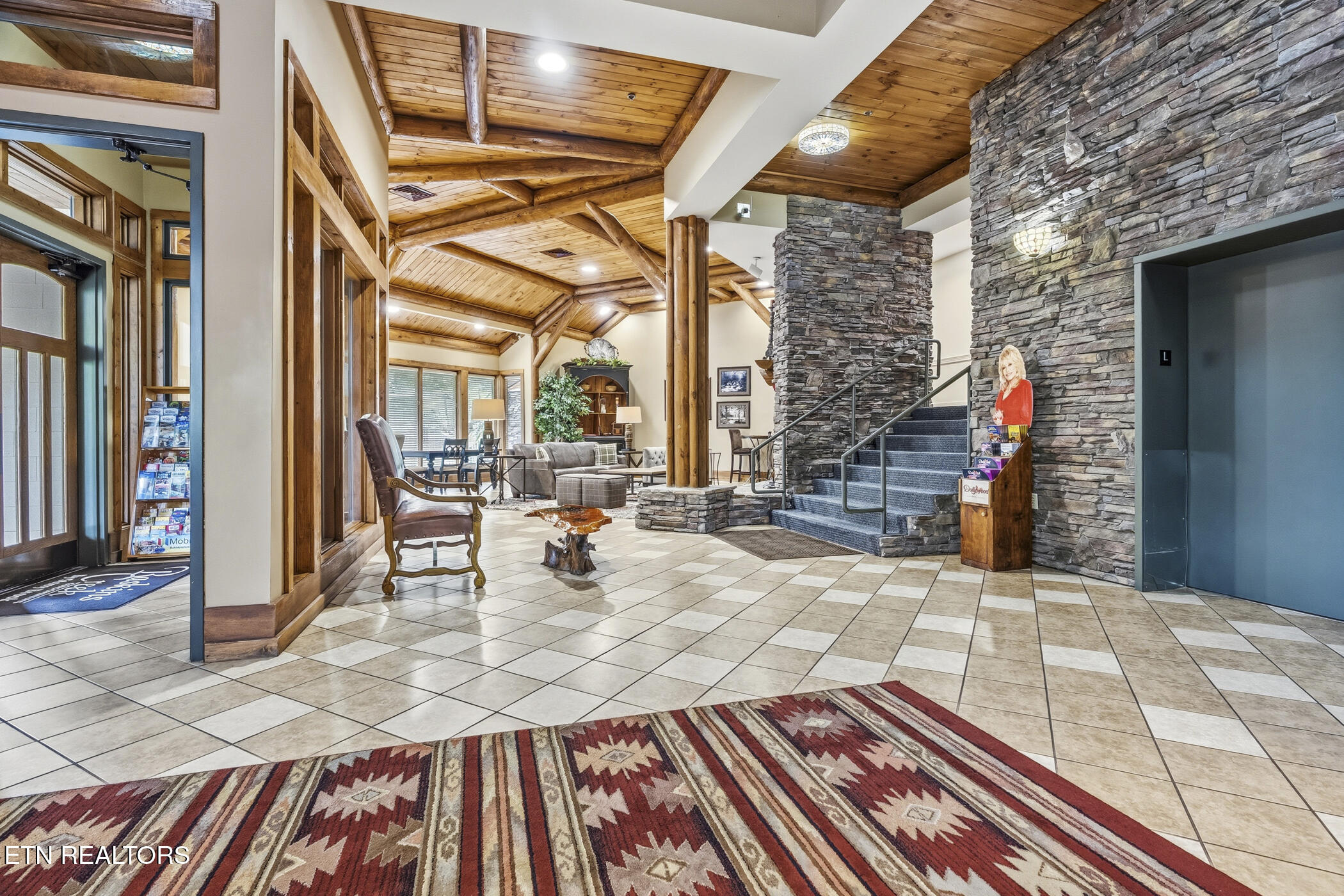 215 Woliss Lane Gatlinburg TN 37738
