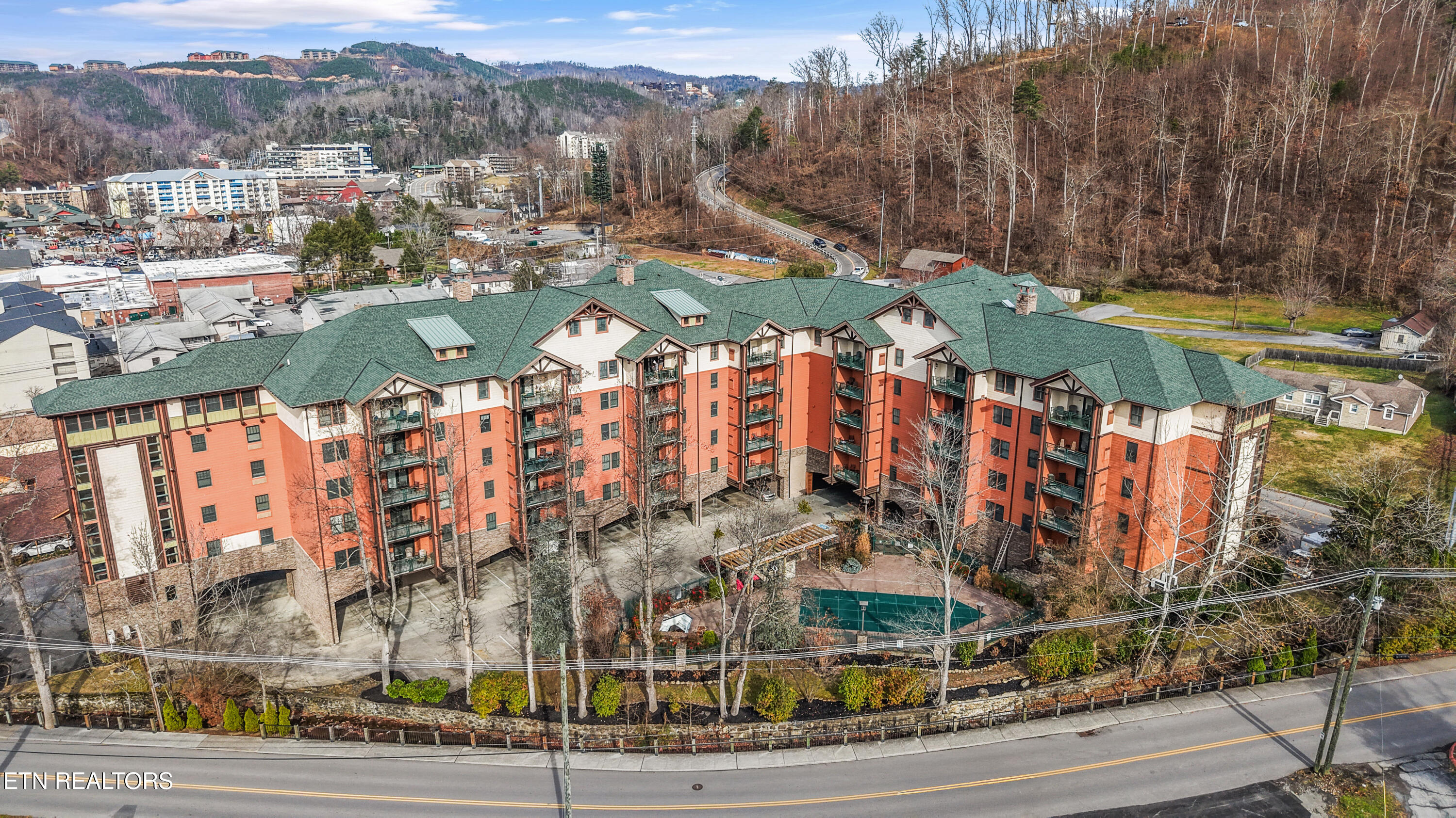 215 Woliss Lane Gatlinburg TN 37738